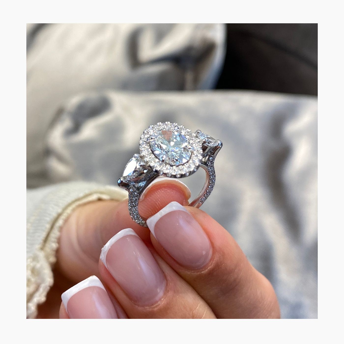 Oval Diamond Ring IGI Certified Halo F VS1 3.2 Ct Lab created 14K White Gold