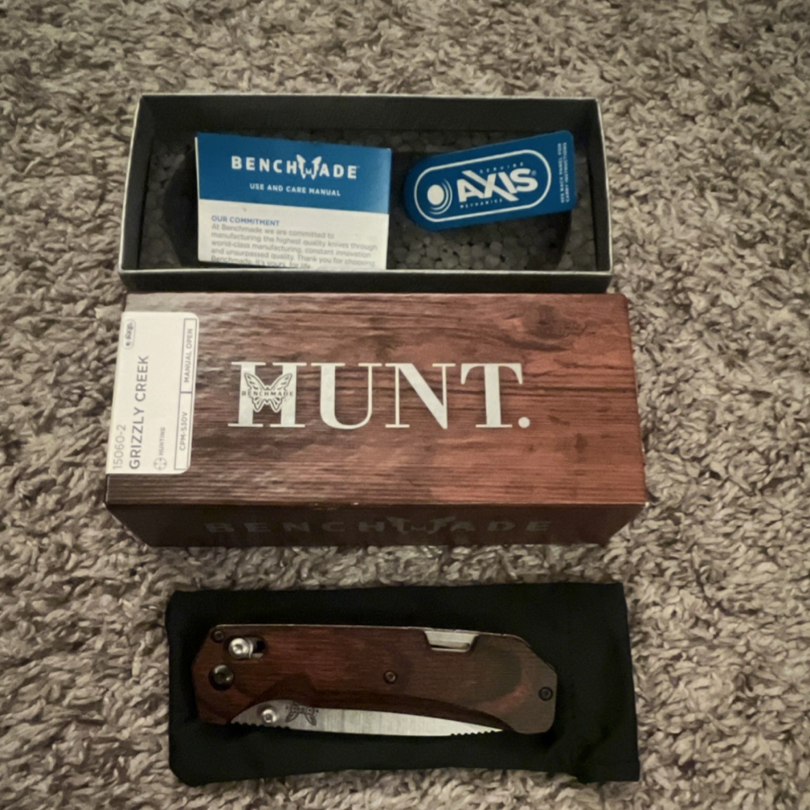 Benchmade Hunt 15062-2 Grizzly Creek Pocketknife Wood Handle AXIS Lock Gut Hook