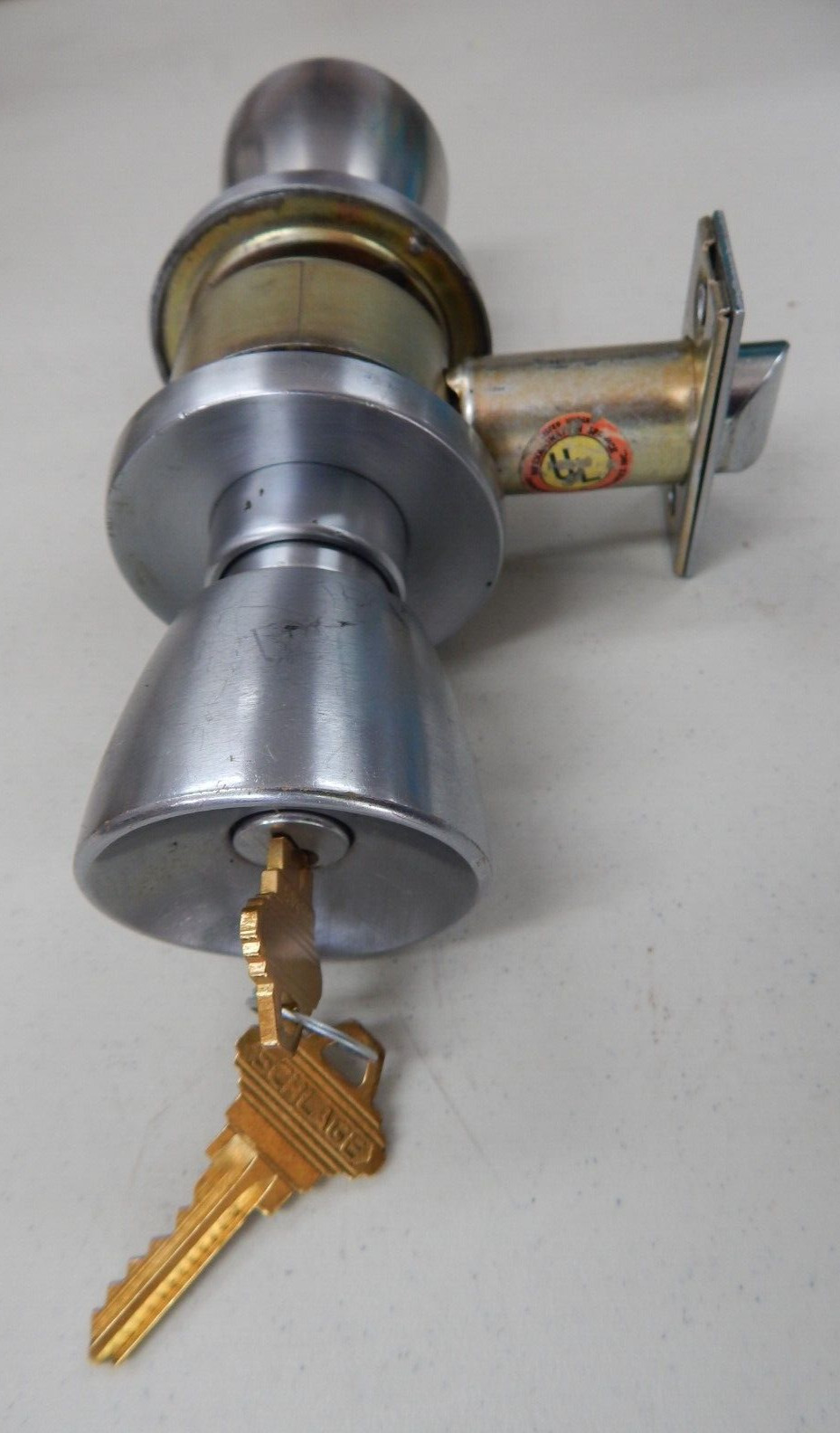 Schlage D50 Grade 1 Tulip/Byron Office Function Knob 2 3/4" Backset 2 Keys, Used