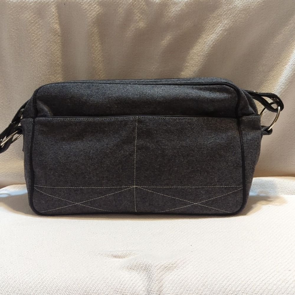 Sweet Tulip toiletry bag Gray flannel