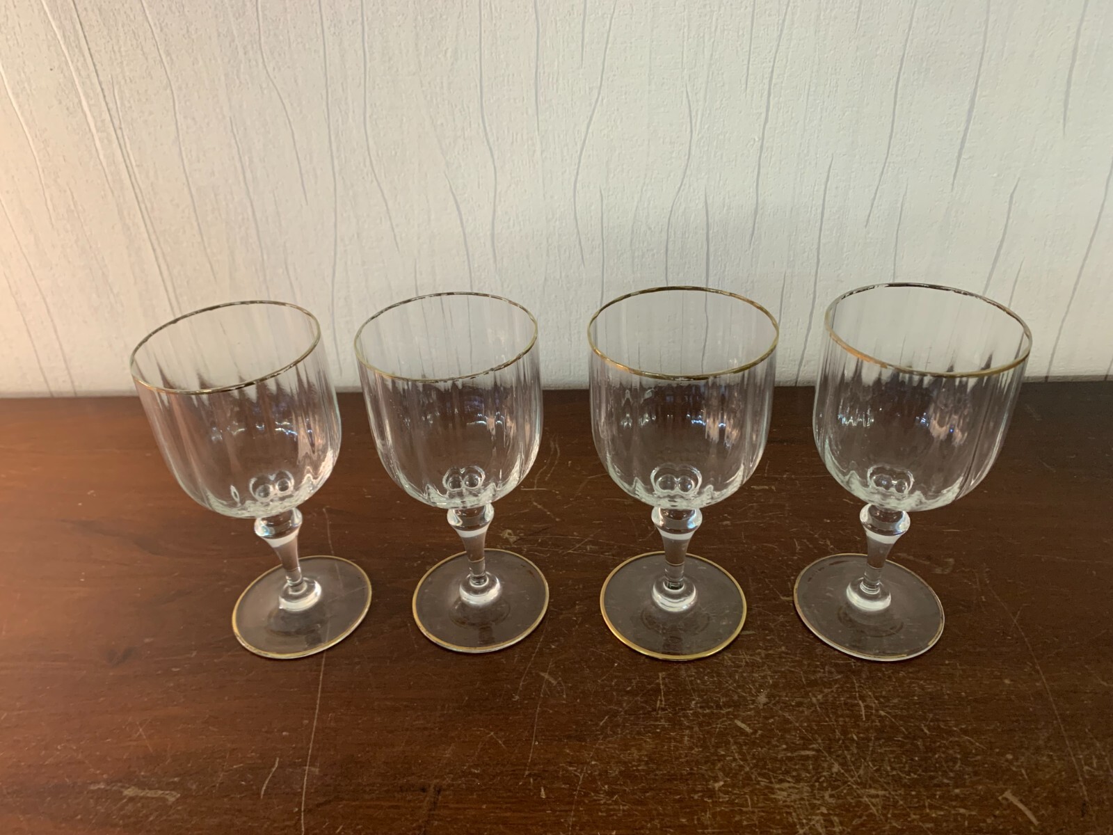 4 Golden Crystal Baccarat Wine Glasses? (Price Of The Lot)