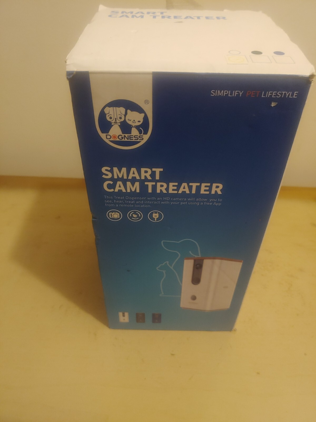 DOGNESS Wi-Fi Pet Camera with Treat Dispenser for Dogs and Cats - Black