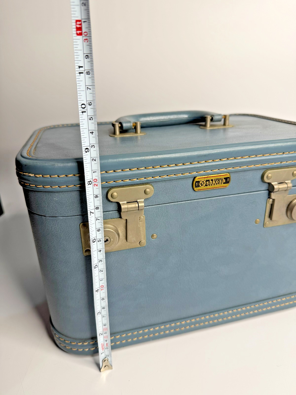 Vintage Oshkosh Train Case Cosmetic Carry On Suitcase Luggage 1950s Blue No Key