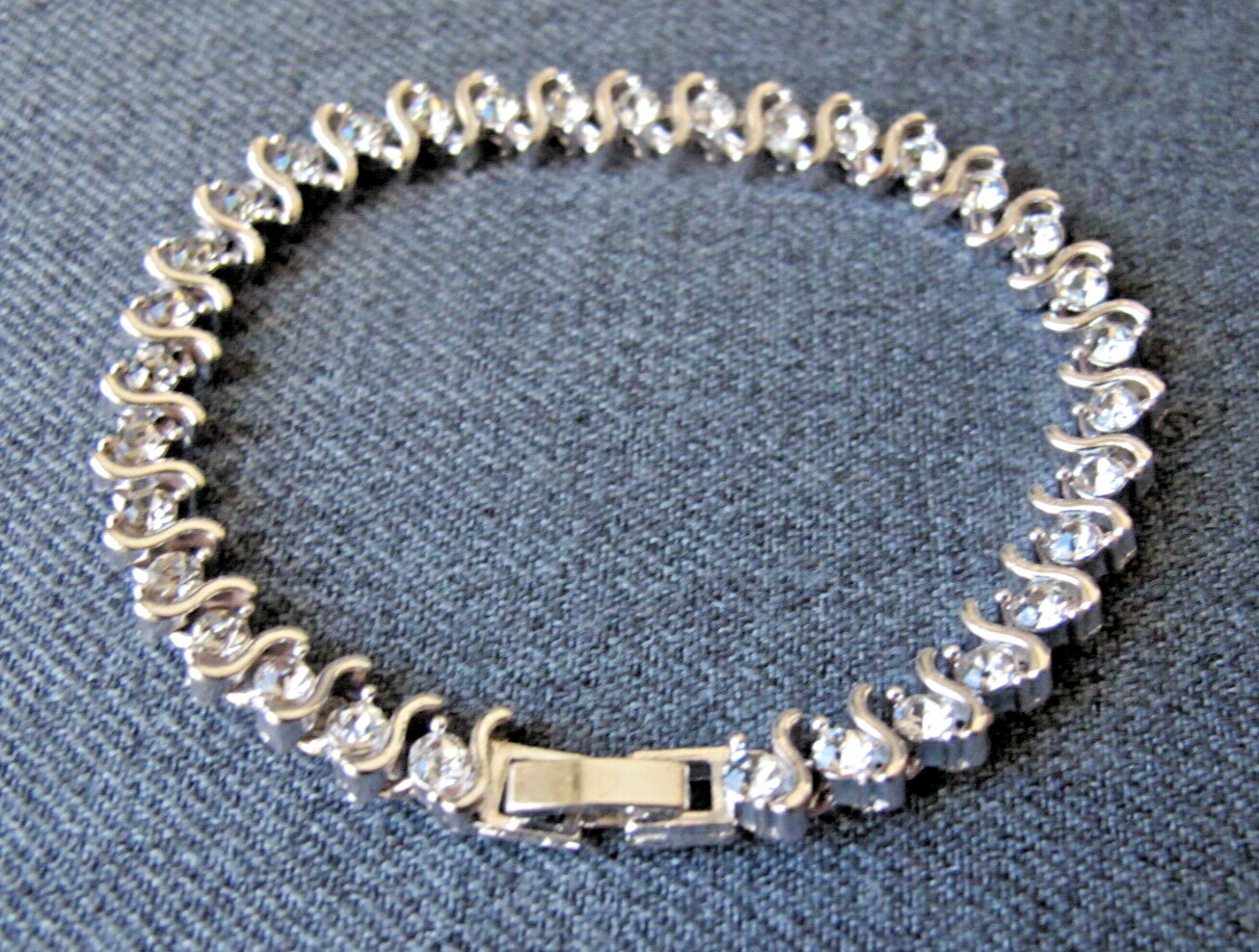 Clear rhinestones silvertone metal tennis bracelet bride party    #62b