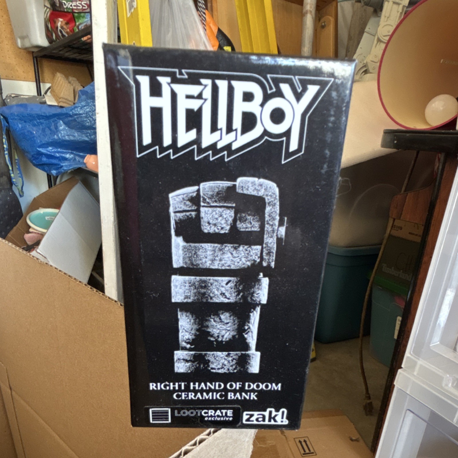 Zak Hellboy Right Hand of Doom Ceramic Bank Lootcrate Original