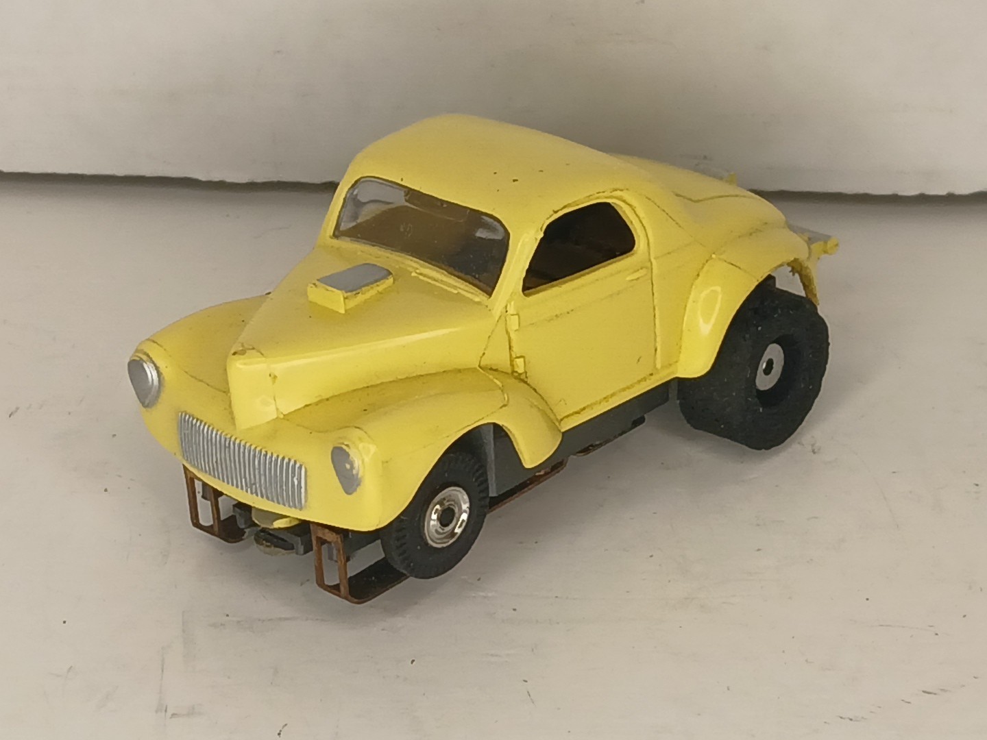 Aurora Thunderjet Tjet Yellow Willys Gasser Ho Slot Car 1401 UNTESTED 