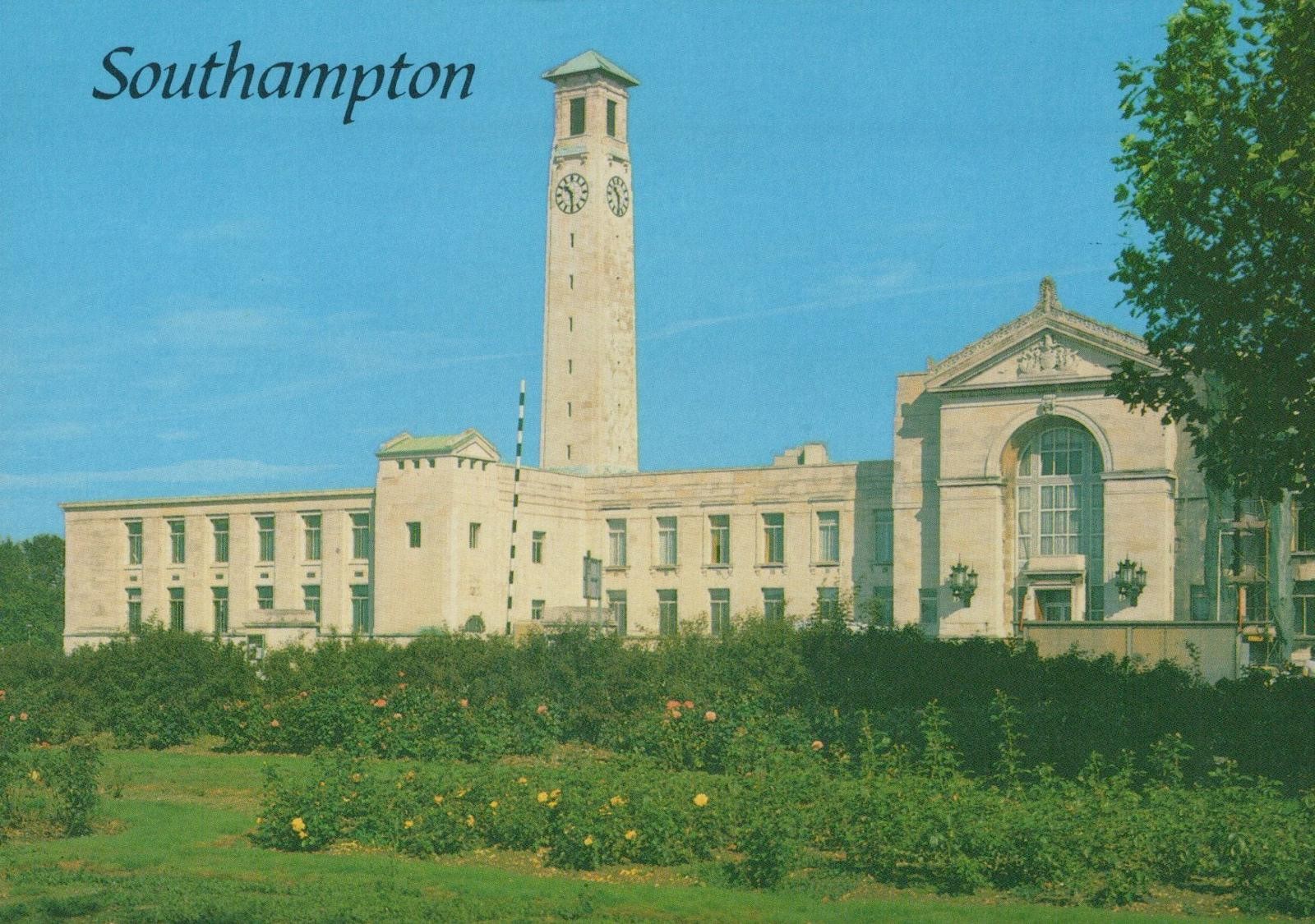 Hampshire Postcard - The Civic Centre, Southampton  VT311