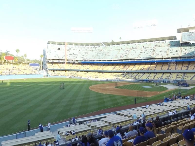 LA Dodgers vrs Diamondbacks tickets March 26 2026 Lodge 147 Row D 2 or 4 seats⚾