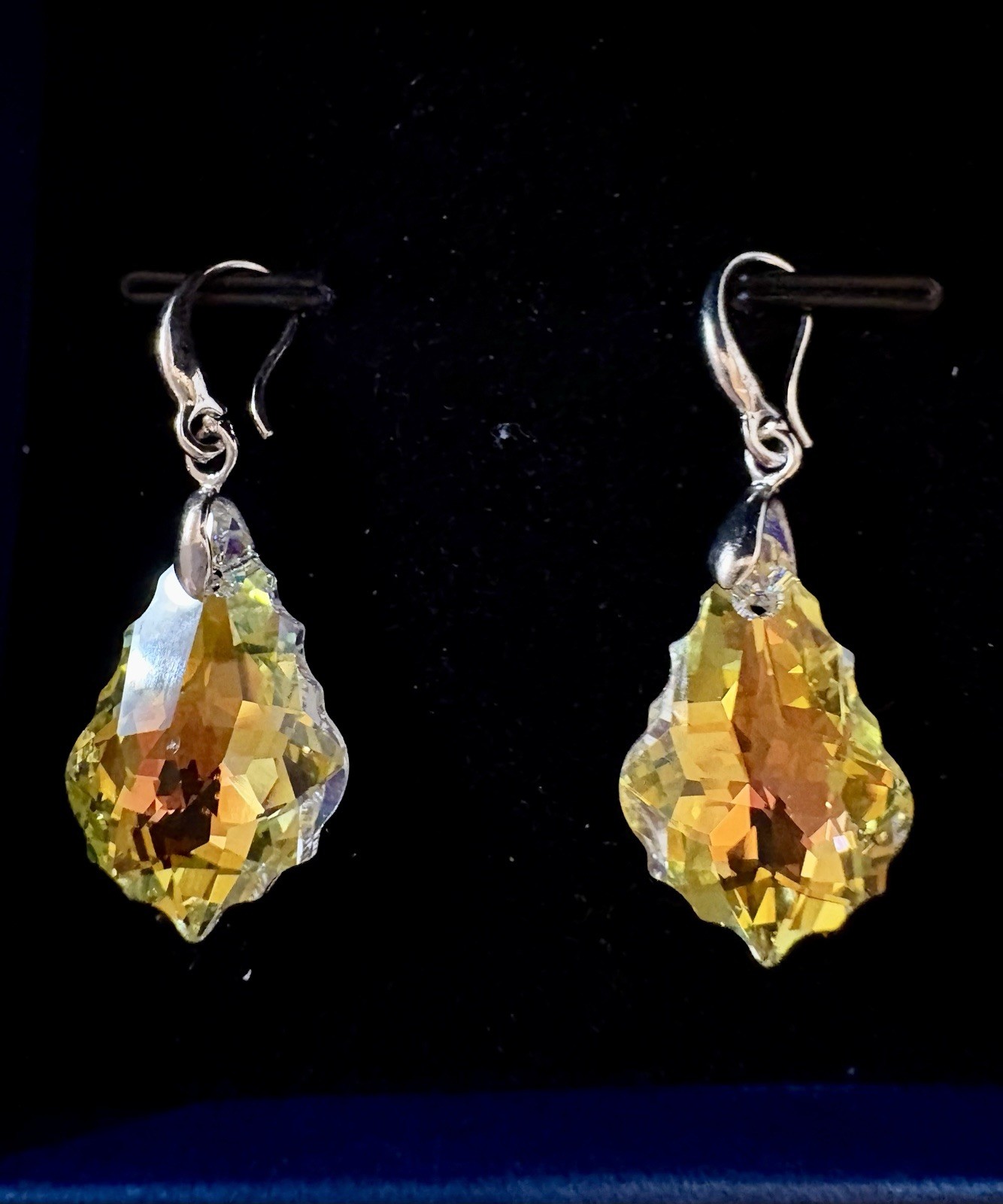 EVEVIC Swarovski Yellow Crystal Dangle Earrings Silver tone New in Box