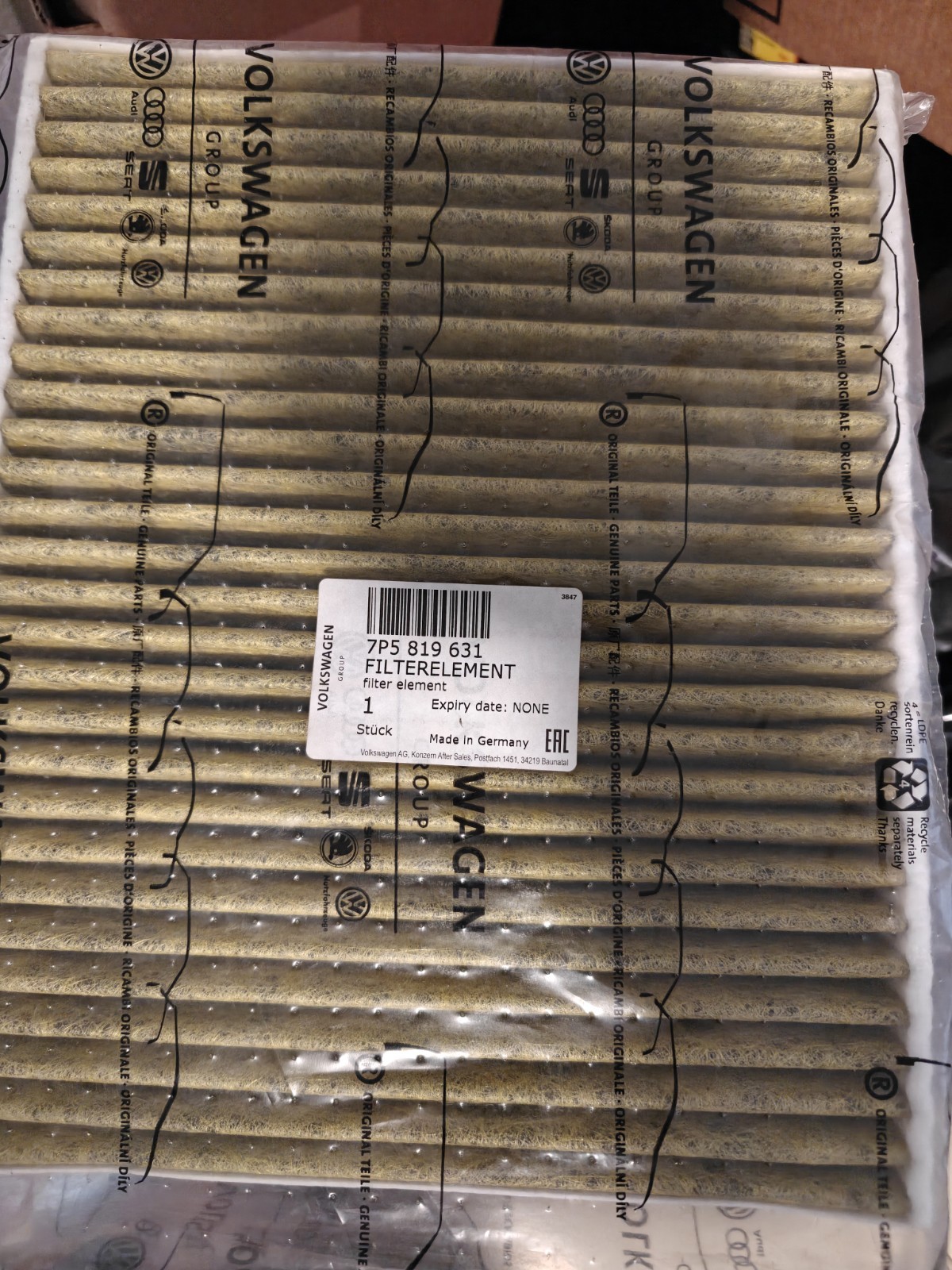 Genuine Volkswagen Of America Cabin Air Filter 7P5-819-631