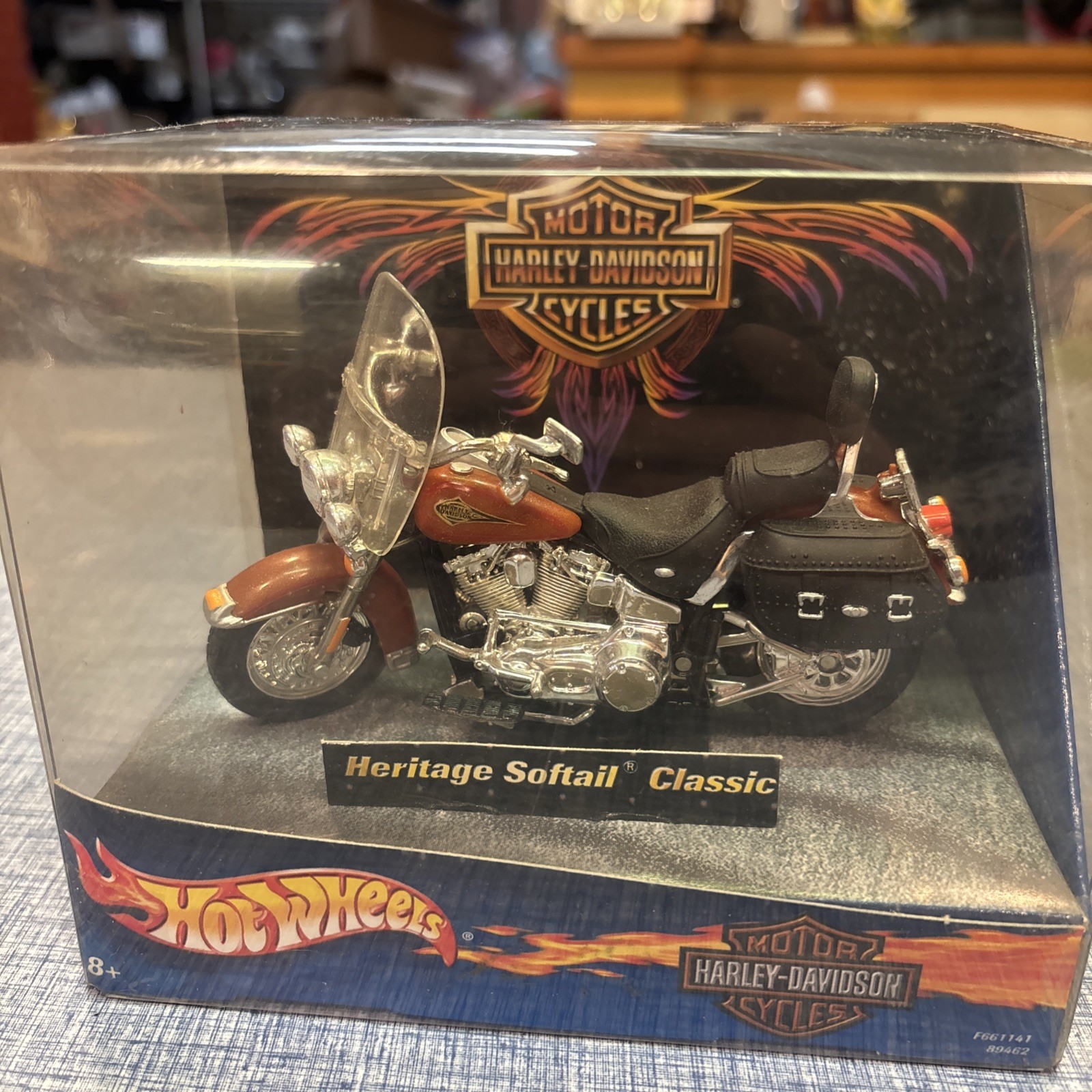 Hot Wheels Harley-Davidson Heritage Softail Classic 1:18 Diecast Motorcycle 2001