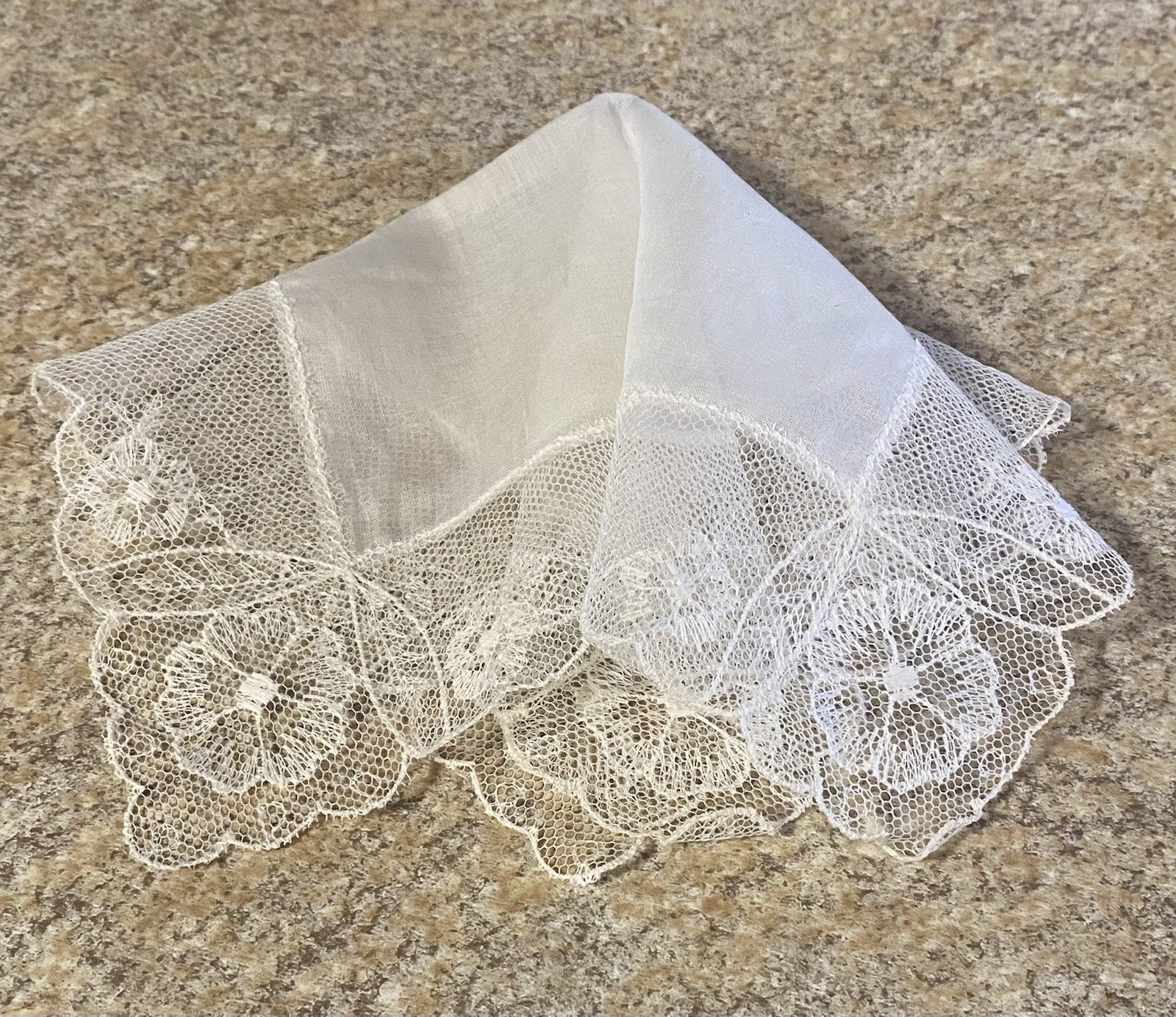 Vintage Handkerchief Linen Lace Wedding Bridal Exquisite Details Scalloped Edges