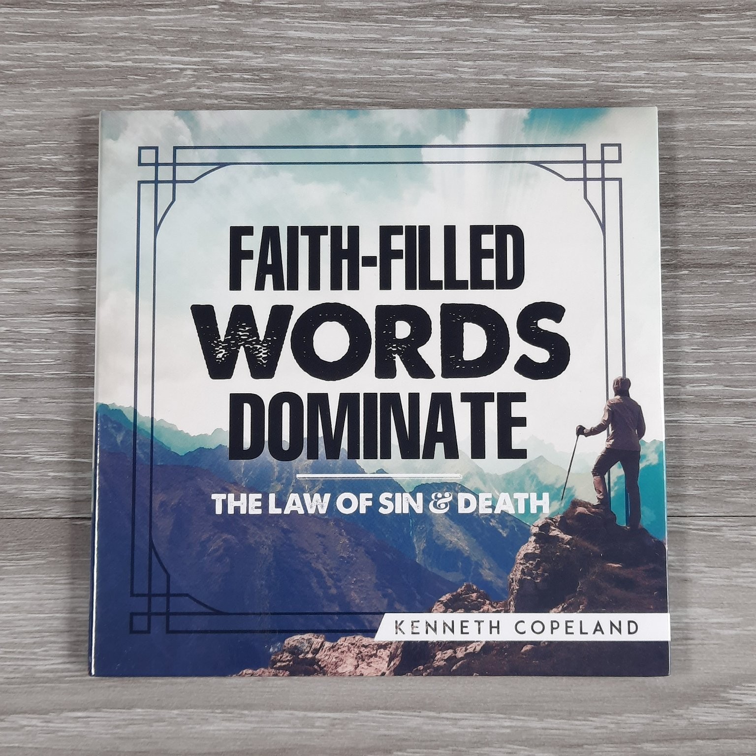 Kenneth Copeland – Faith-Filled Words Dominate CD 2015 Christian Talk KCM