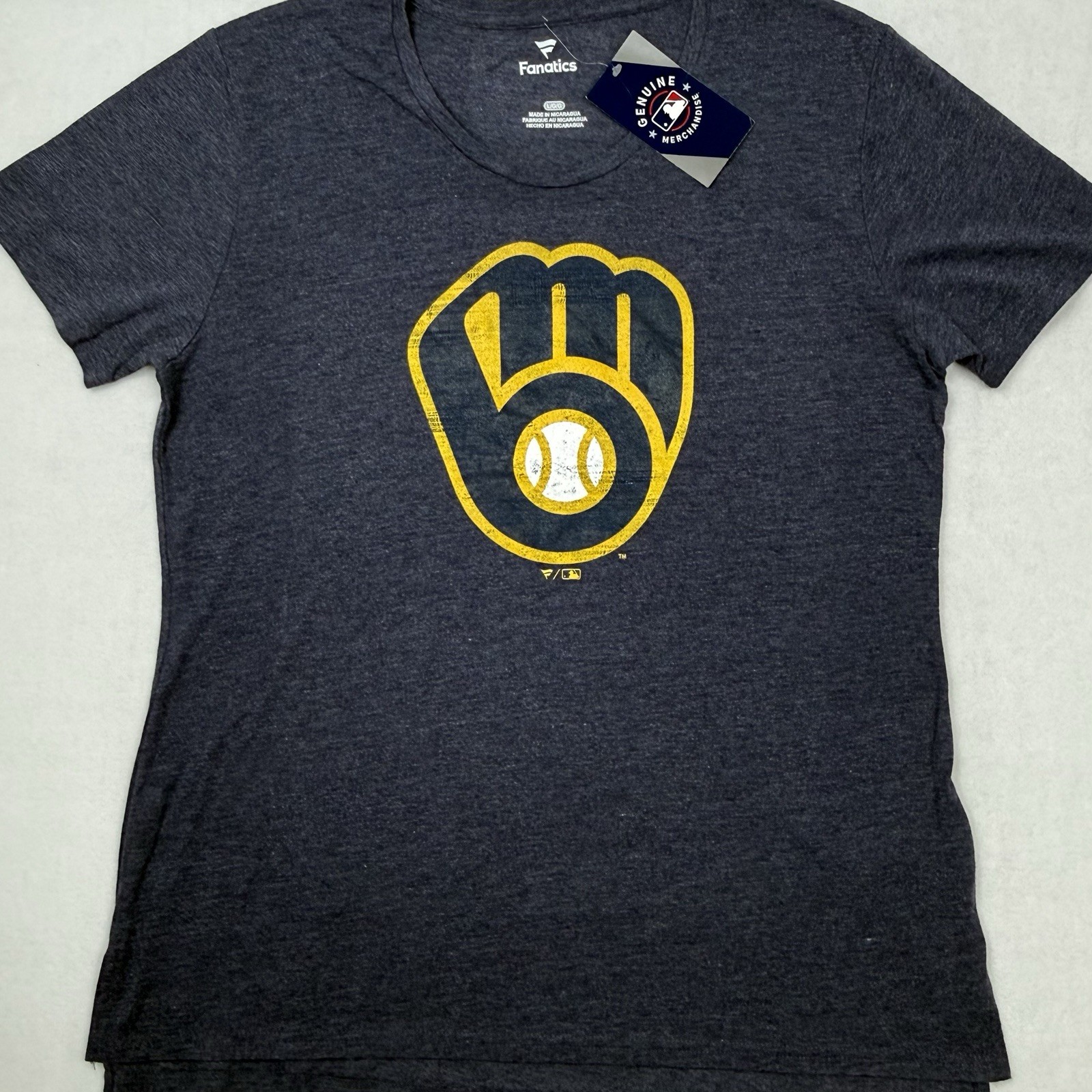 New Fanatics Milwaukee Brewers Men's Large T-Shirt Large Logo MLB Genuine Gray