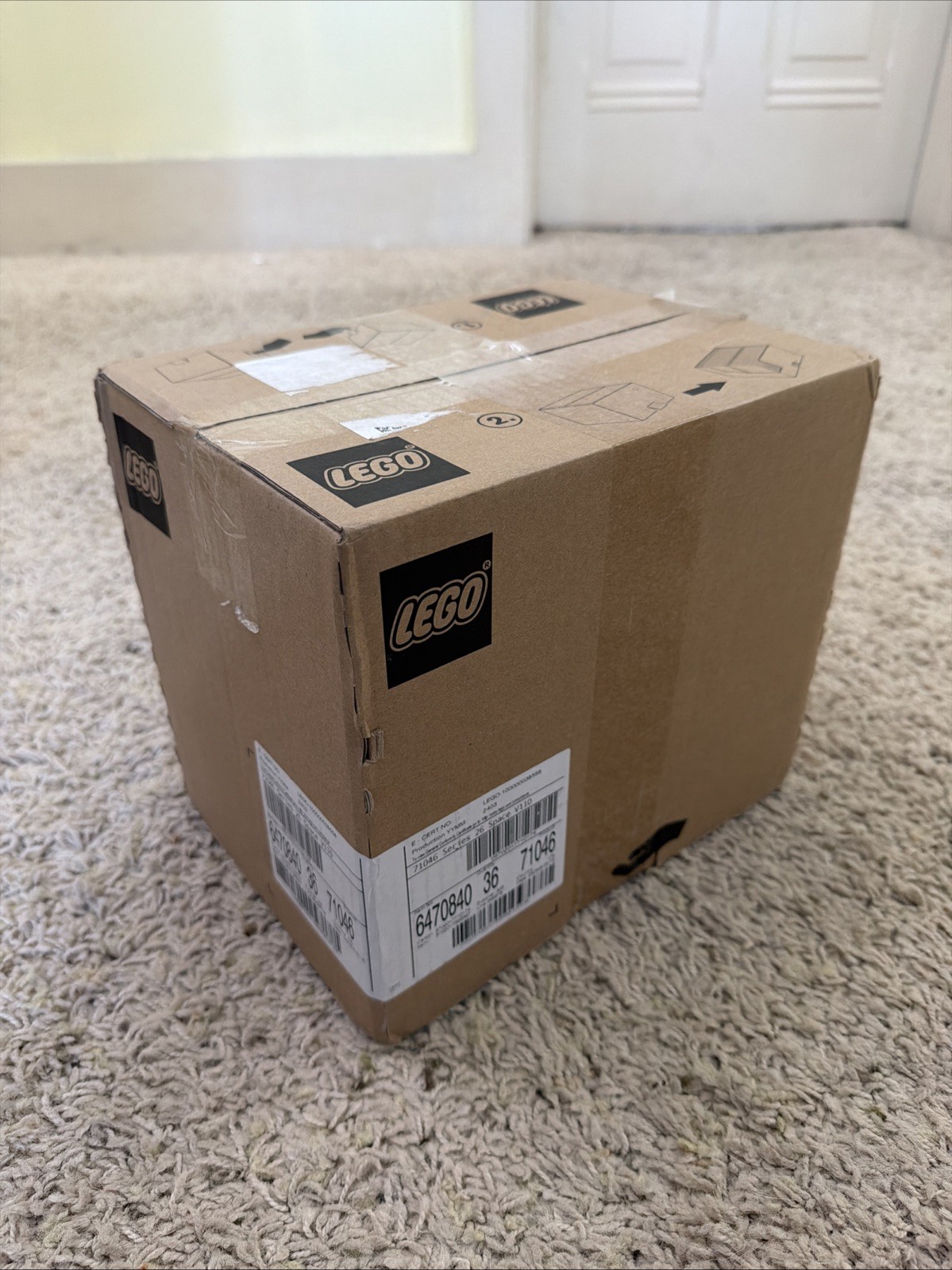 NEW! LEGO  71046 Series 26 Space Collectible Minifigures Factory Sealed Case