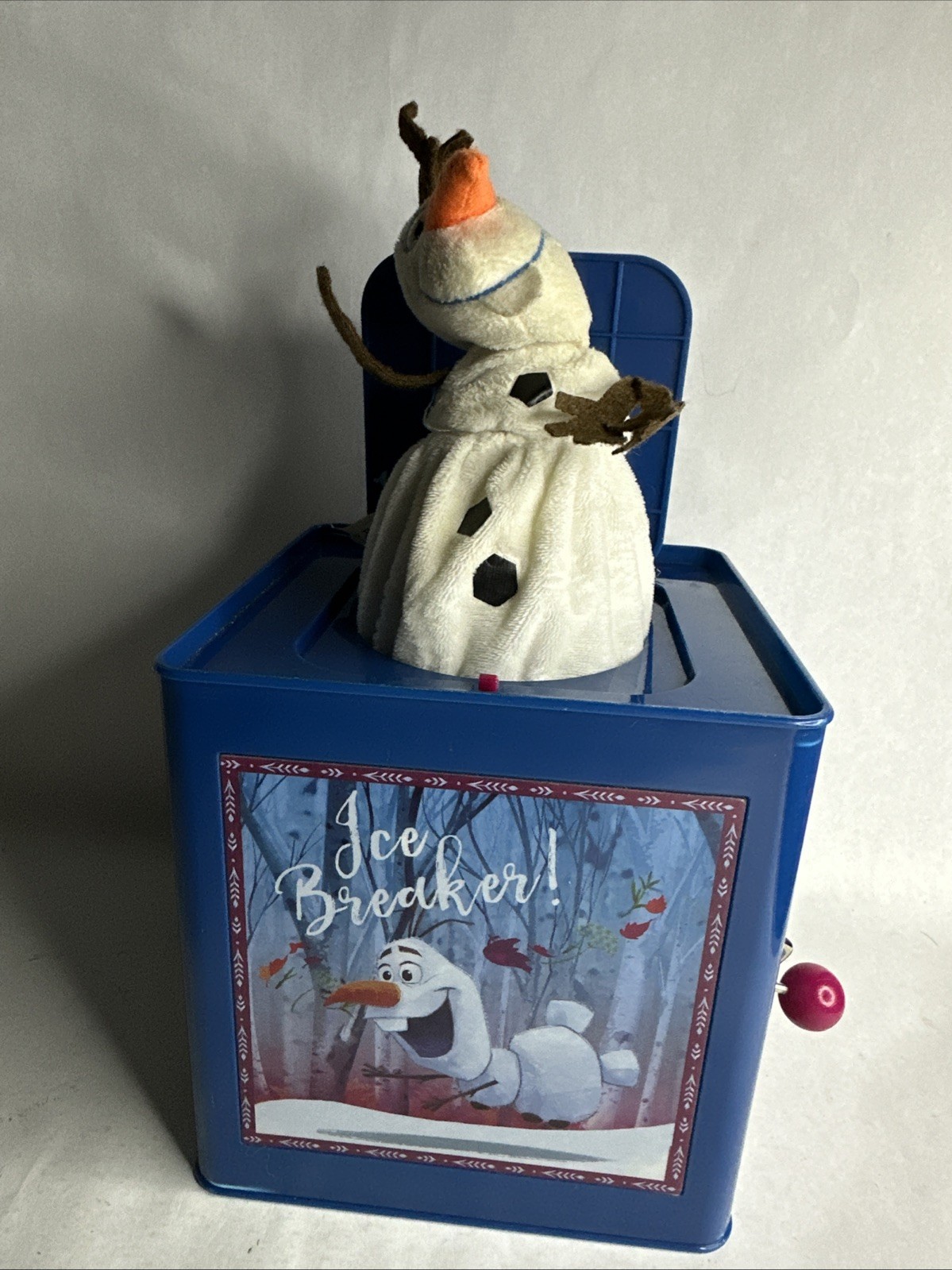 OLAF Disney Frozen 2 Jack In The Box Toy Plays Music This The Season Movie Gemmy