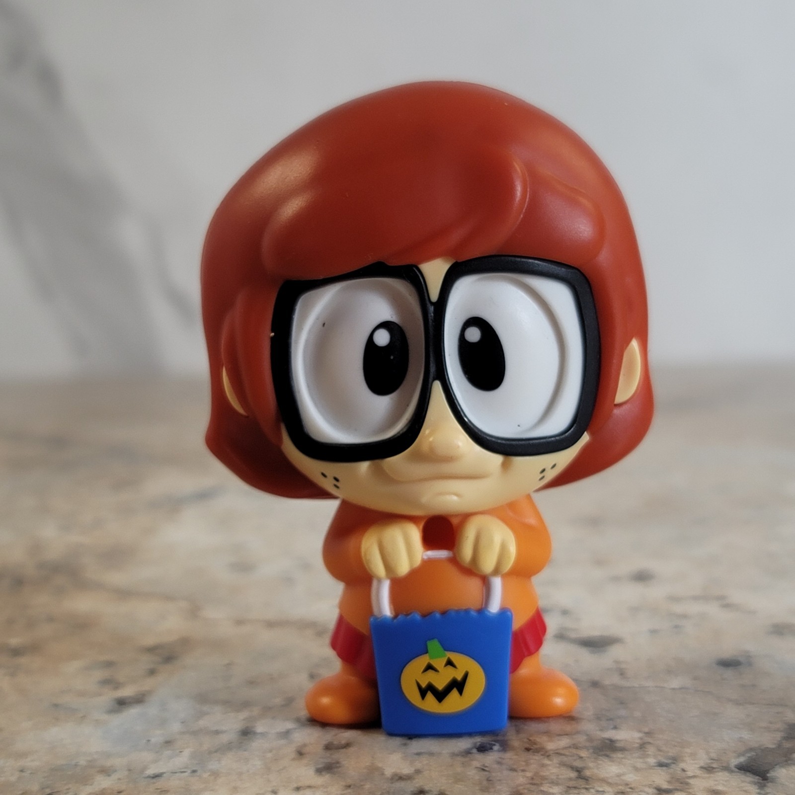 BURGER KING SCOOBY-DOO HALLOWEEN VELMA FIGURINE TOY