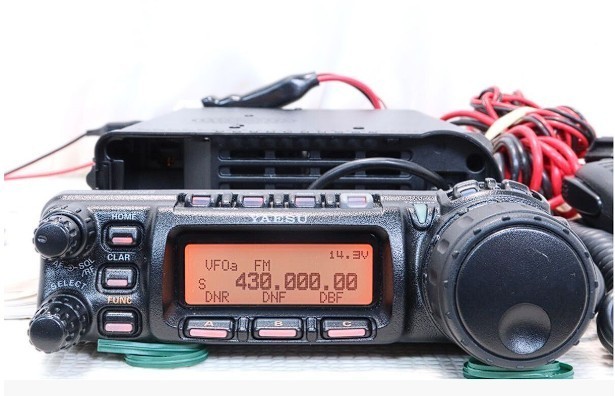 YAESU FT-857D HF/50/144/430MHz 100W All Mode Transceiver tested