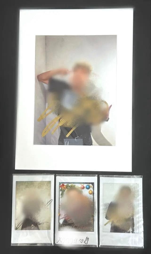 Akihide Suzuki Autograph Cheki 4-Piece Set Halloween Christmas Campaign Used