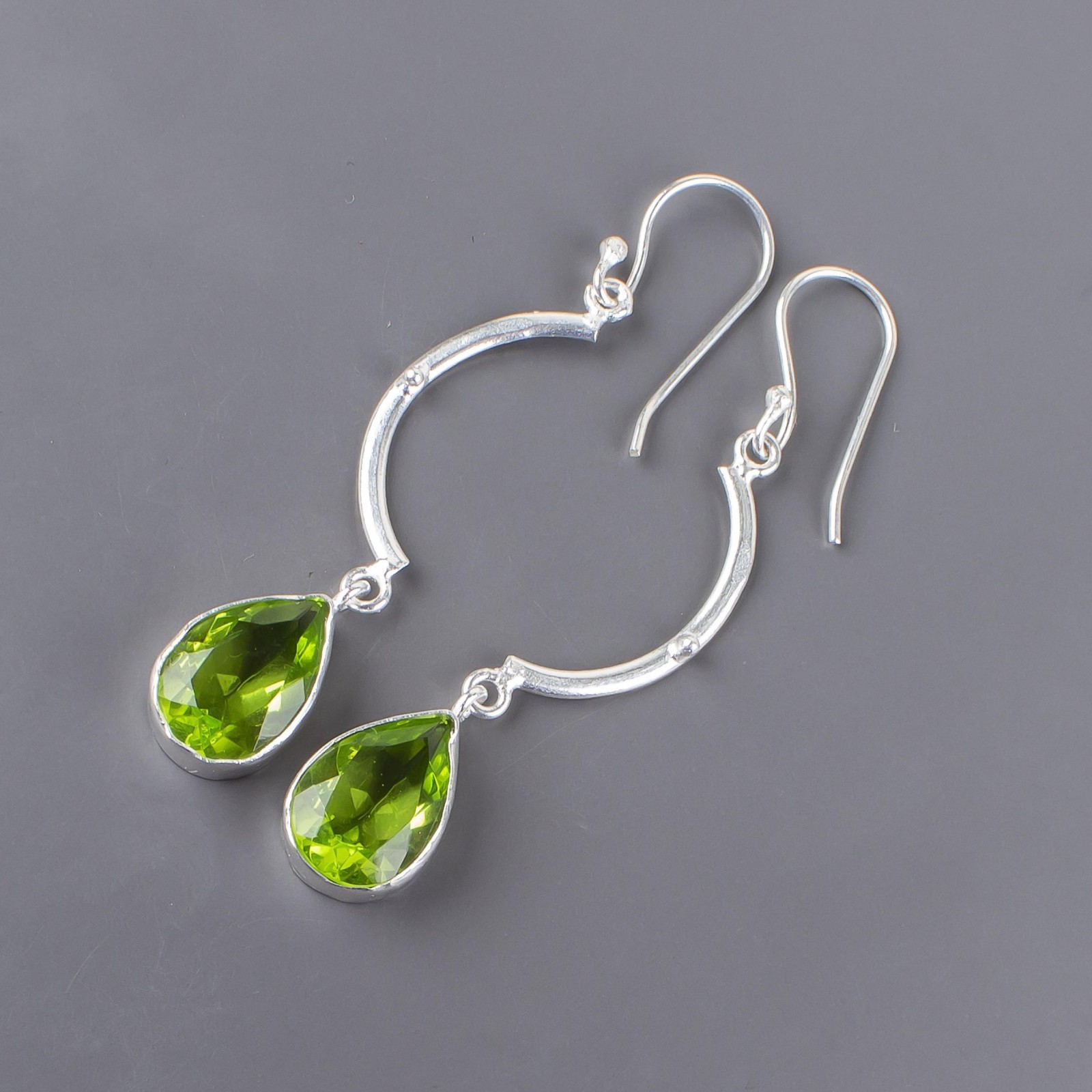 925 Silver Natural PERIDOT Dangle Channel Set Engagement Mother Earrings Jewelry
