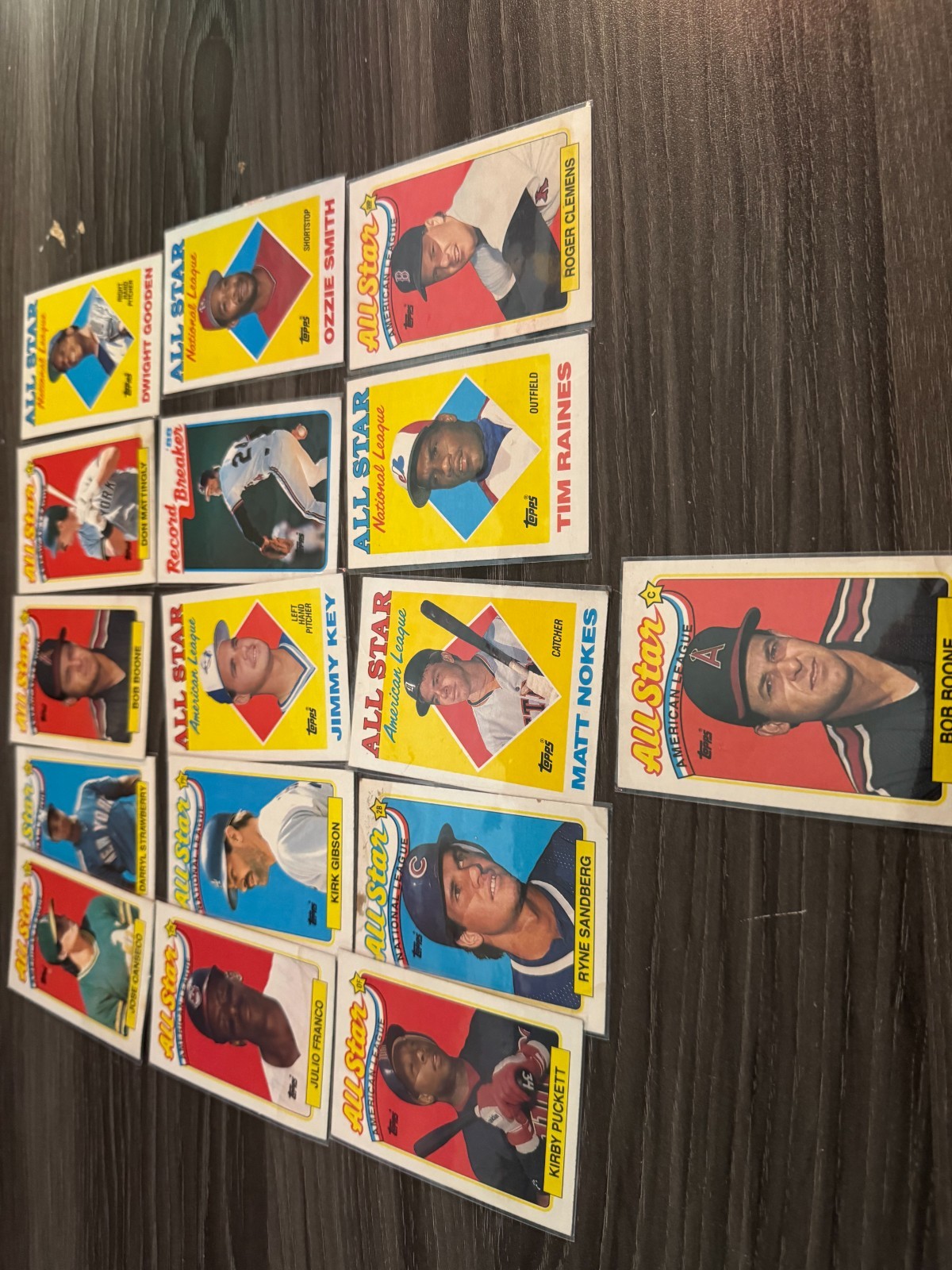 Lot of Vintage Baseball Cards(201)