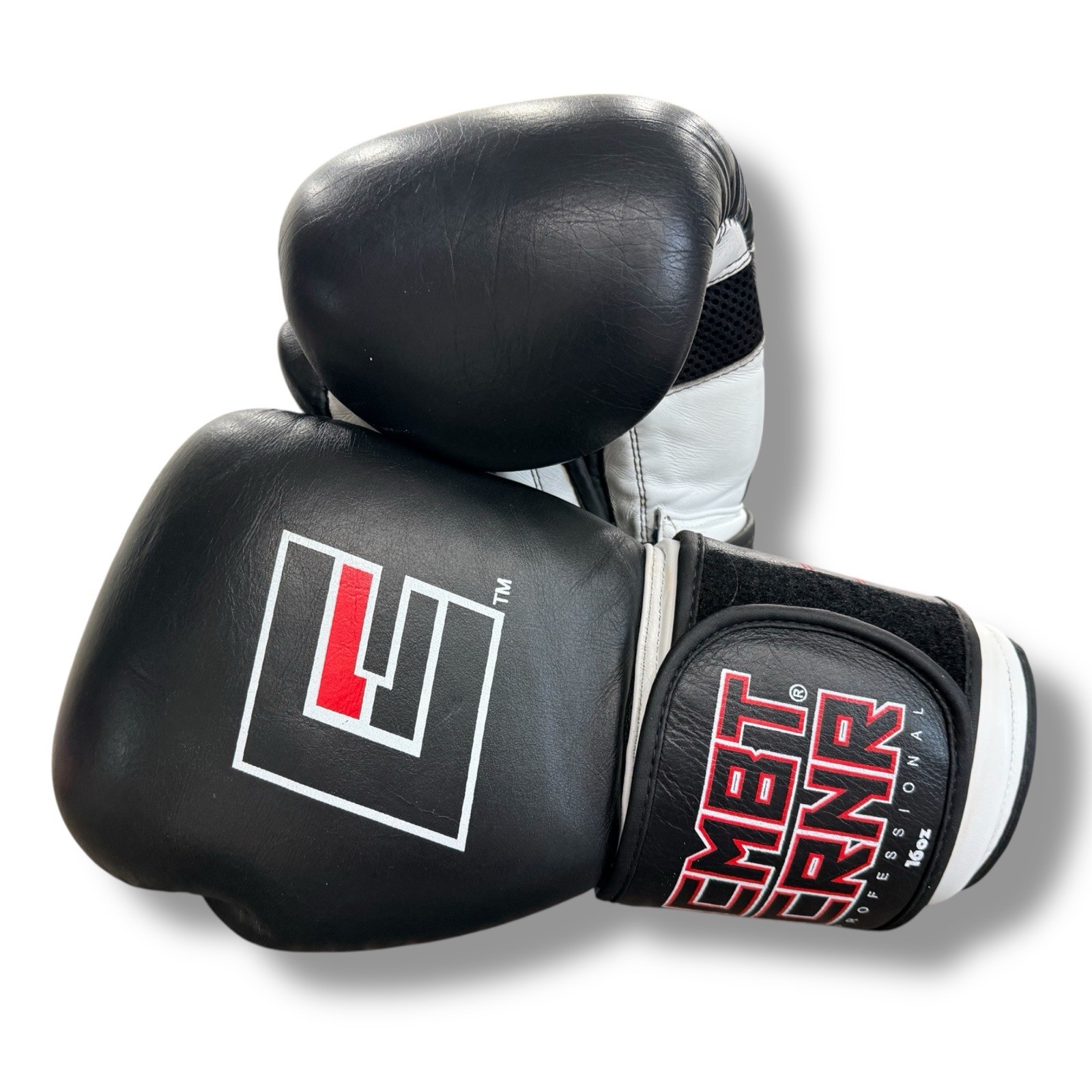 Combat Corner Professional Pinnacle 16oz Boxing Gloves Black