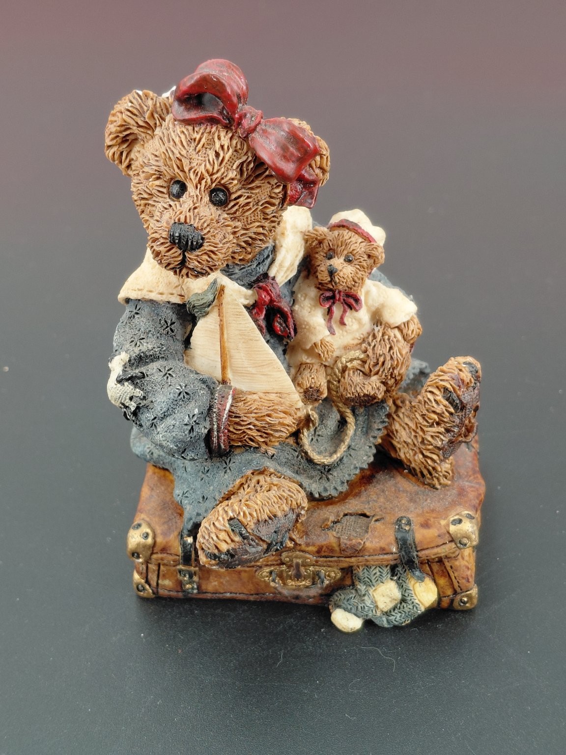 Boyds Bears & Friends Bailey Bear with Suitcase Figurine 1993 Ltd Ed #205/2633