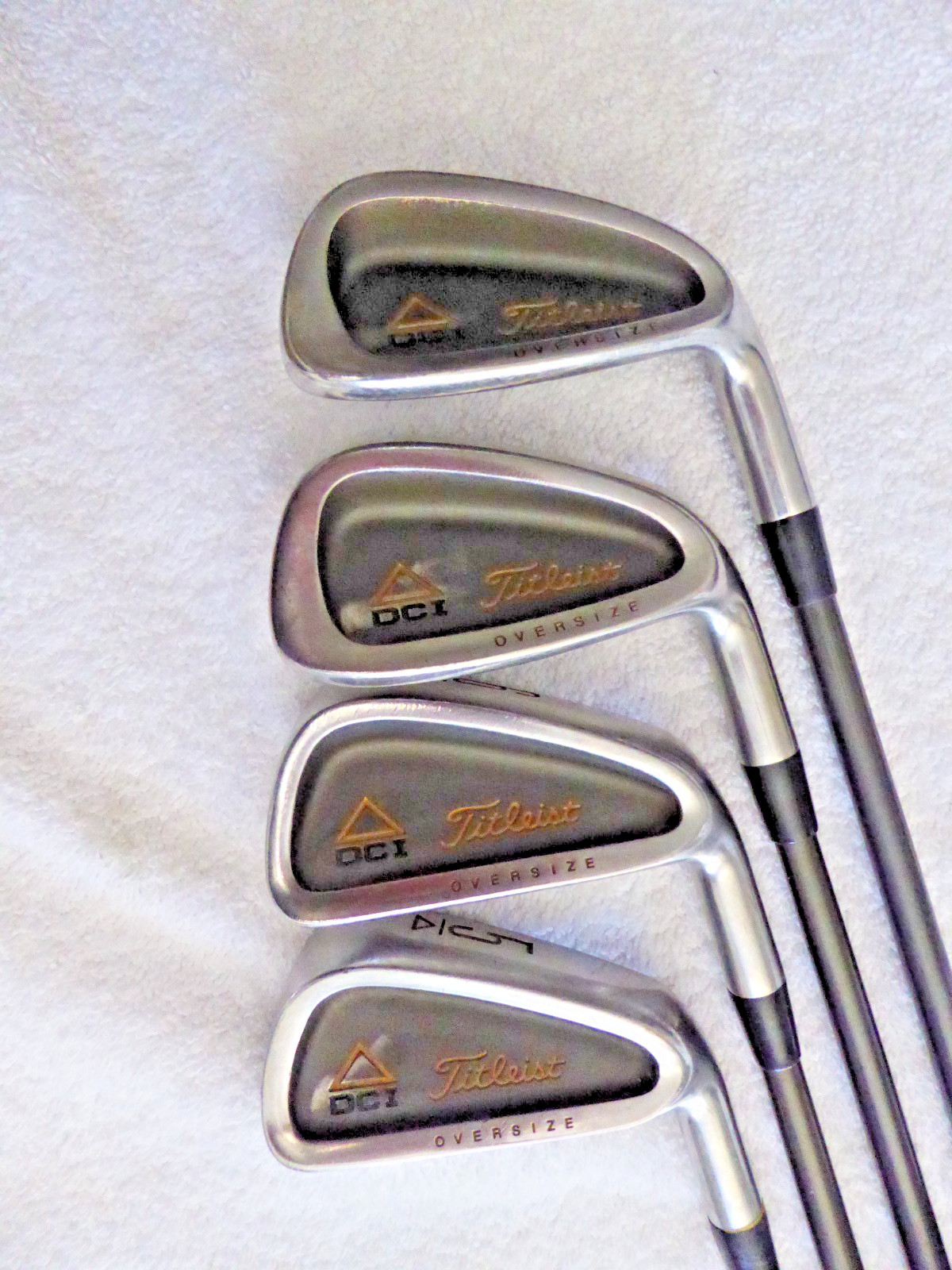 Titleist DCI Gold Oversize 5,6,8,9 Irons RH Select Lite Ladies Graphite
