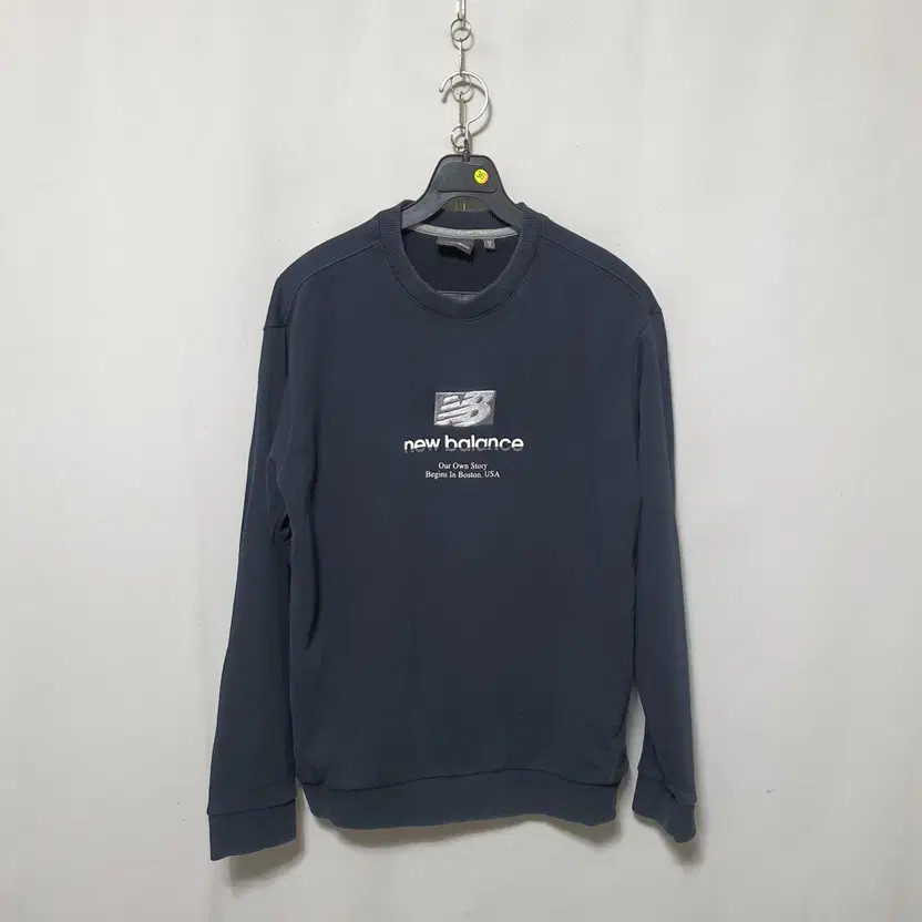 NB Women’s Sweatshirt S - Vintage, Good Condition