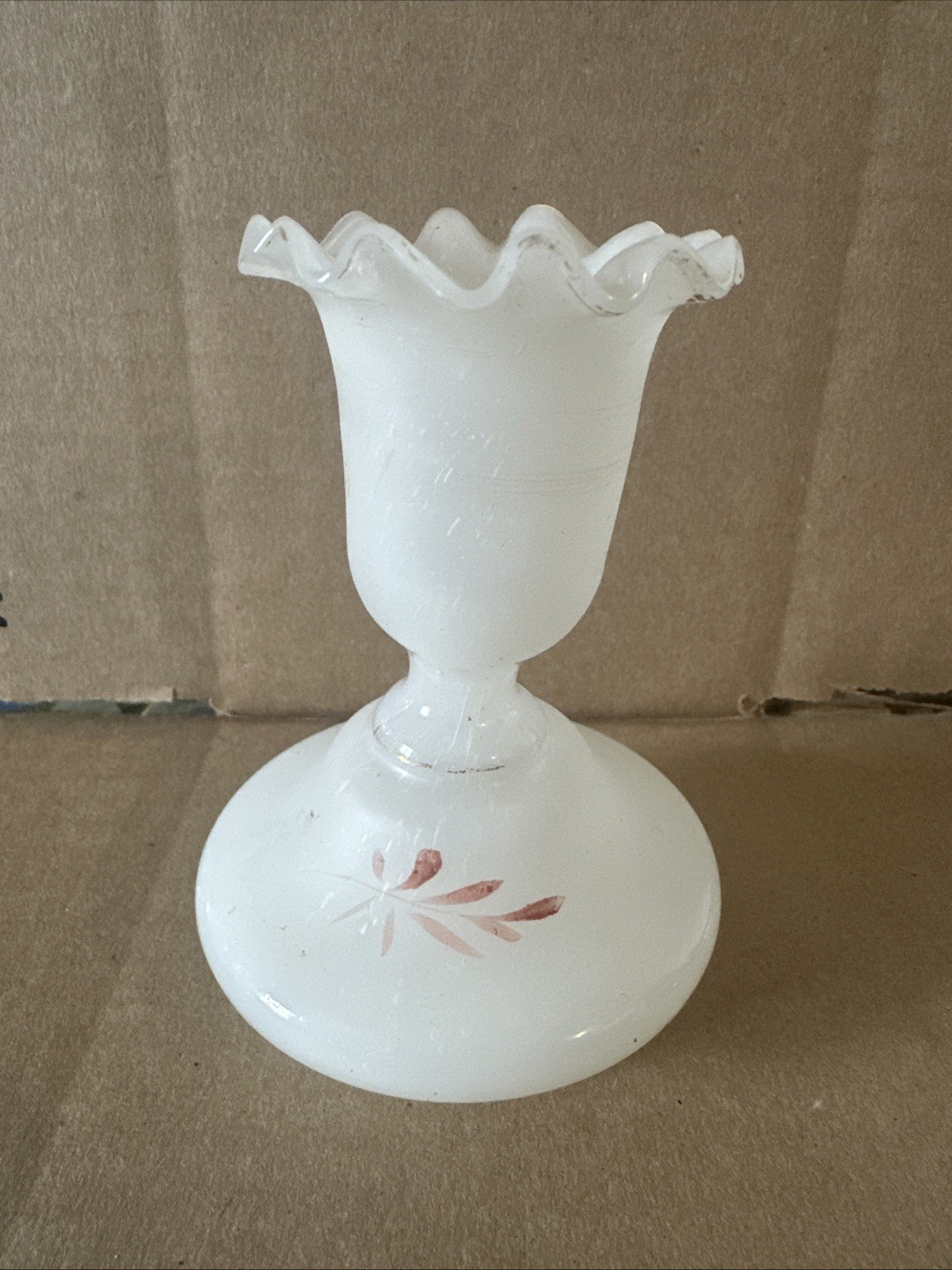 Vintage White Ruffled Edge Fenton Lid Replacement