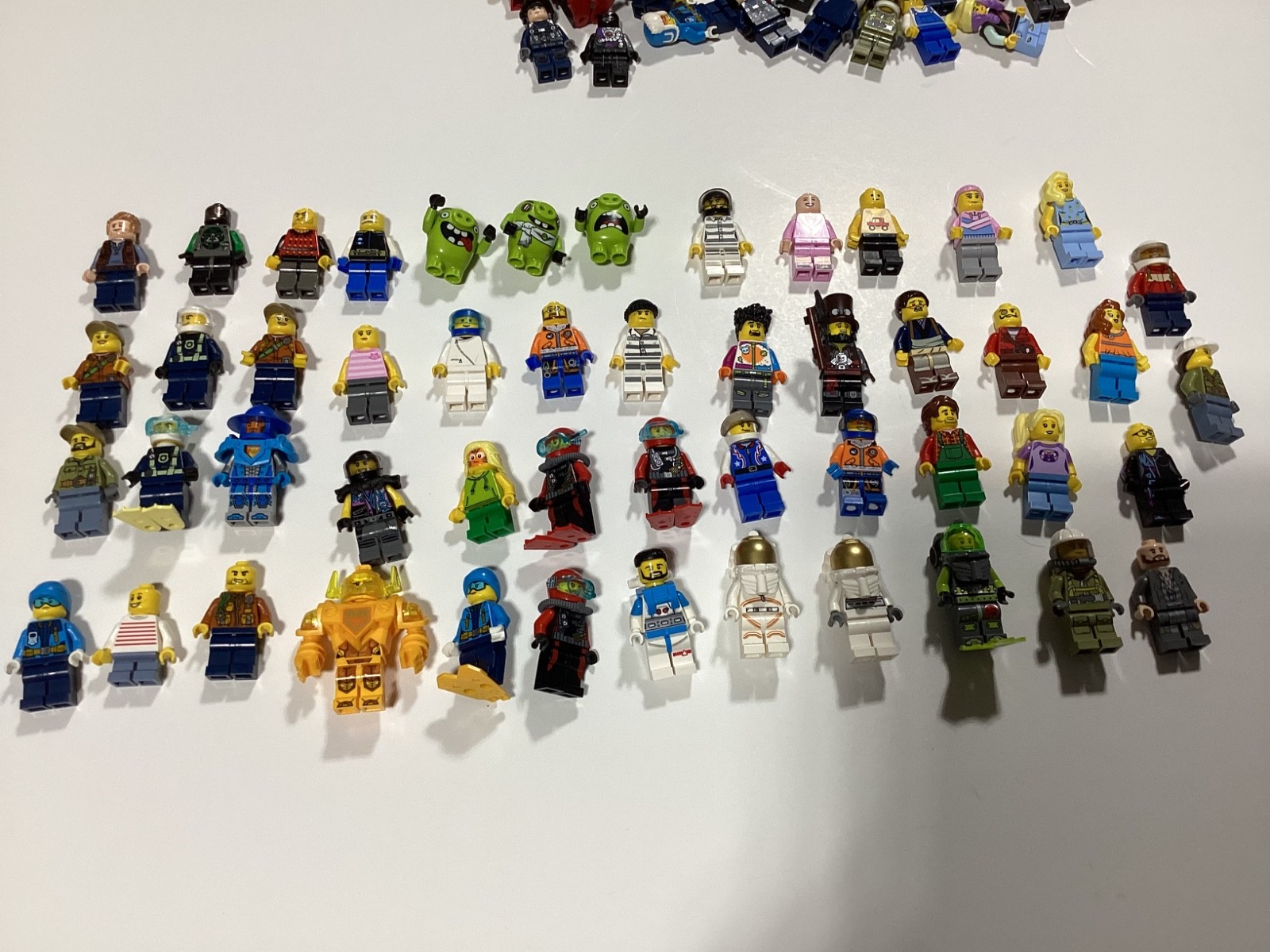 LEGO Minifigure Lot - 50 minifigures from various themes