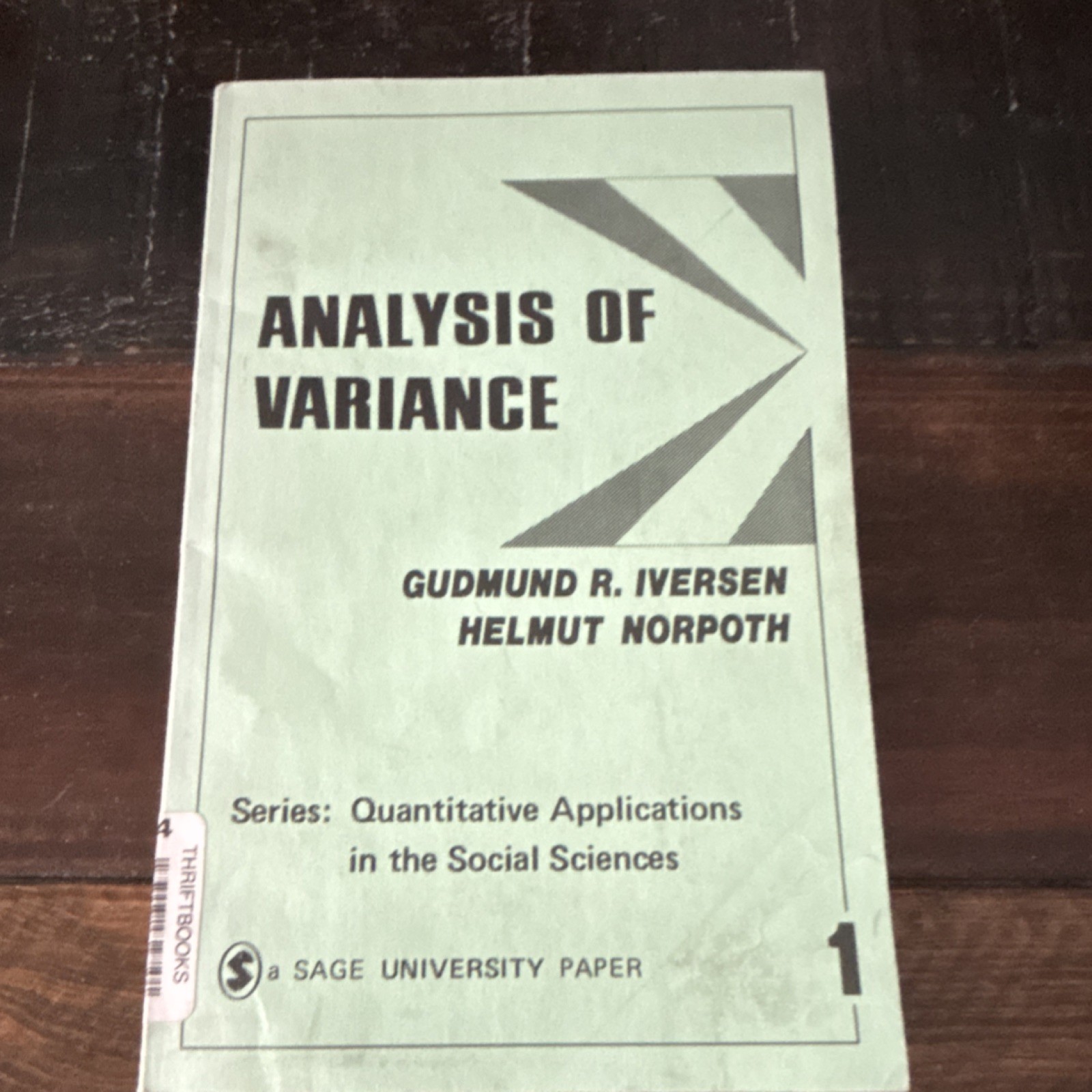 Analysis of Variance by Iversen & Norpoth, SAGE, Paperback, English