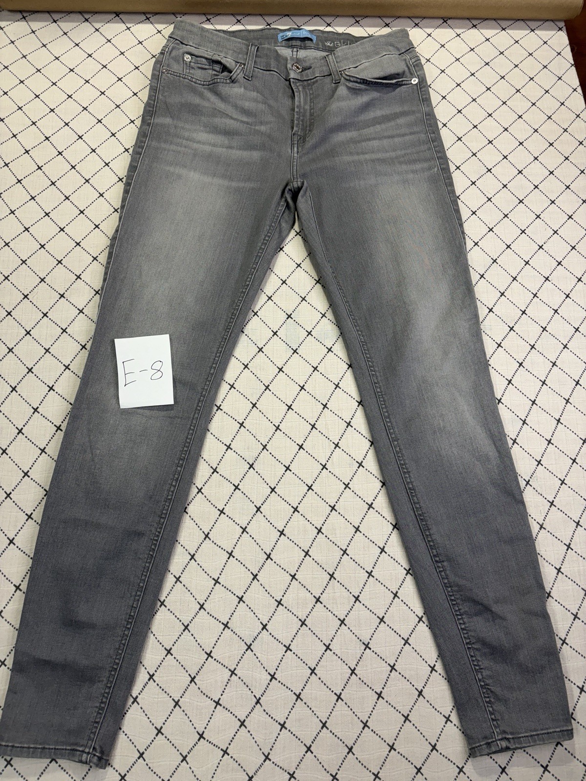 7 for all mankind women's jeans 30x 29 Skinny