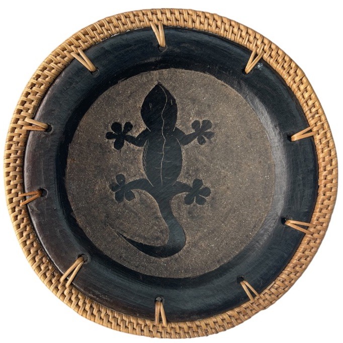 Sasak Style Pottery Plate With Salamander Image In Center ...WICKER RIM