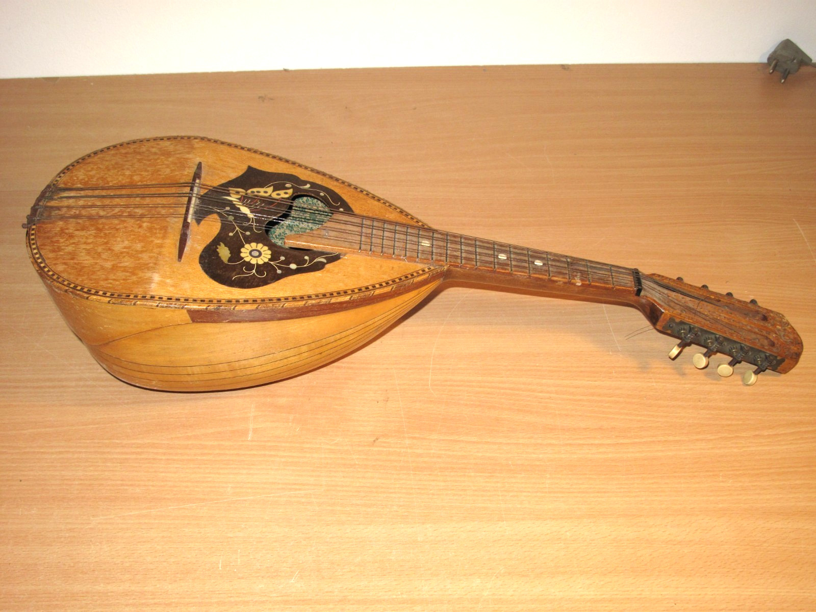 Old Mandoline - No Brand / Vintage Lute