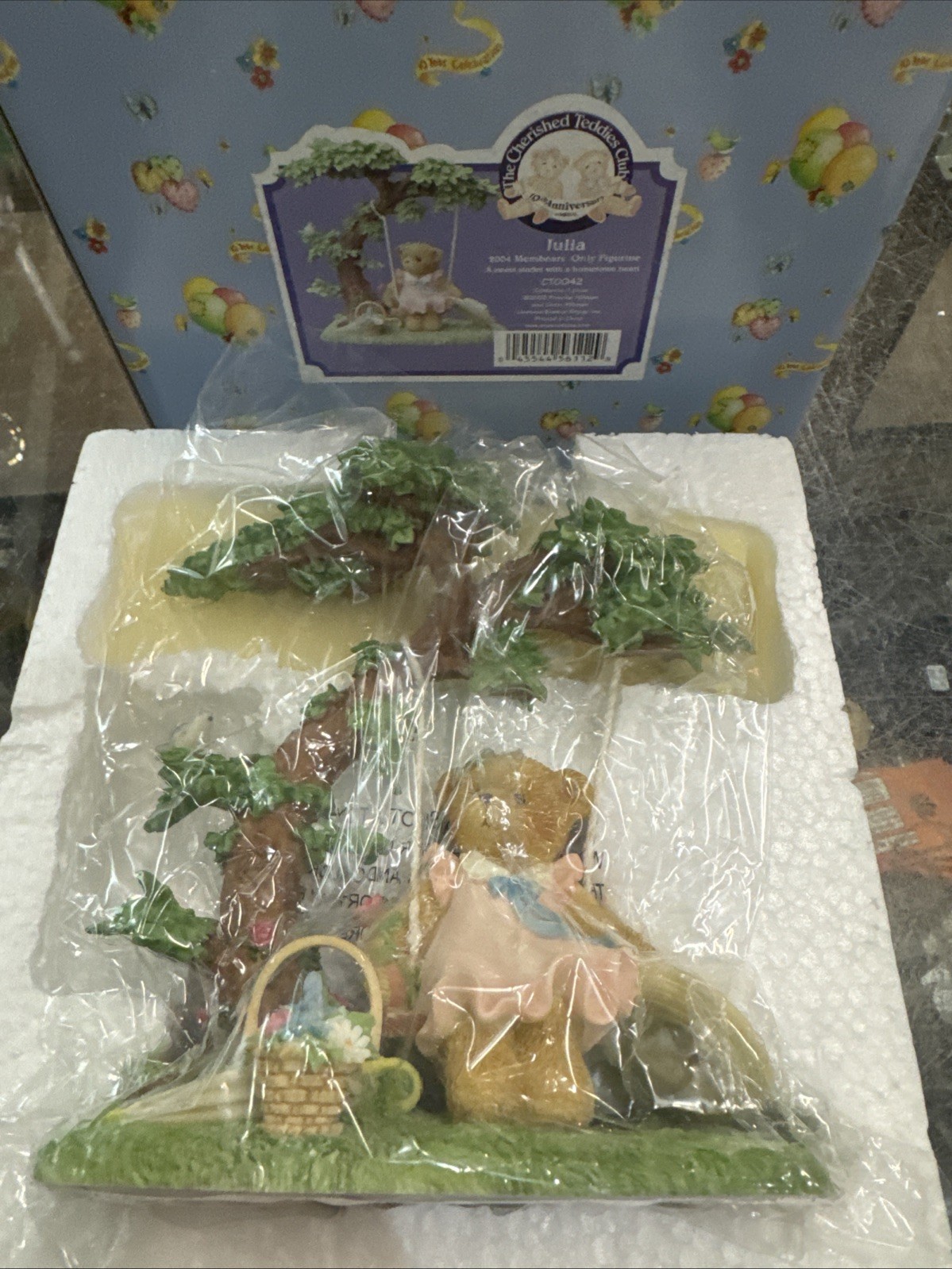 Cherished Teddies Club 2004 Julia CT0042 Sweet Starlet With A Hometown Heart NIB