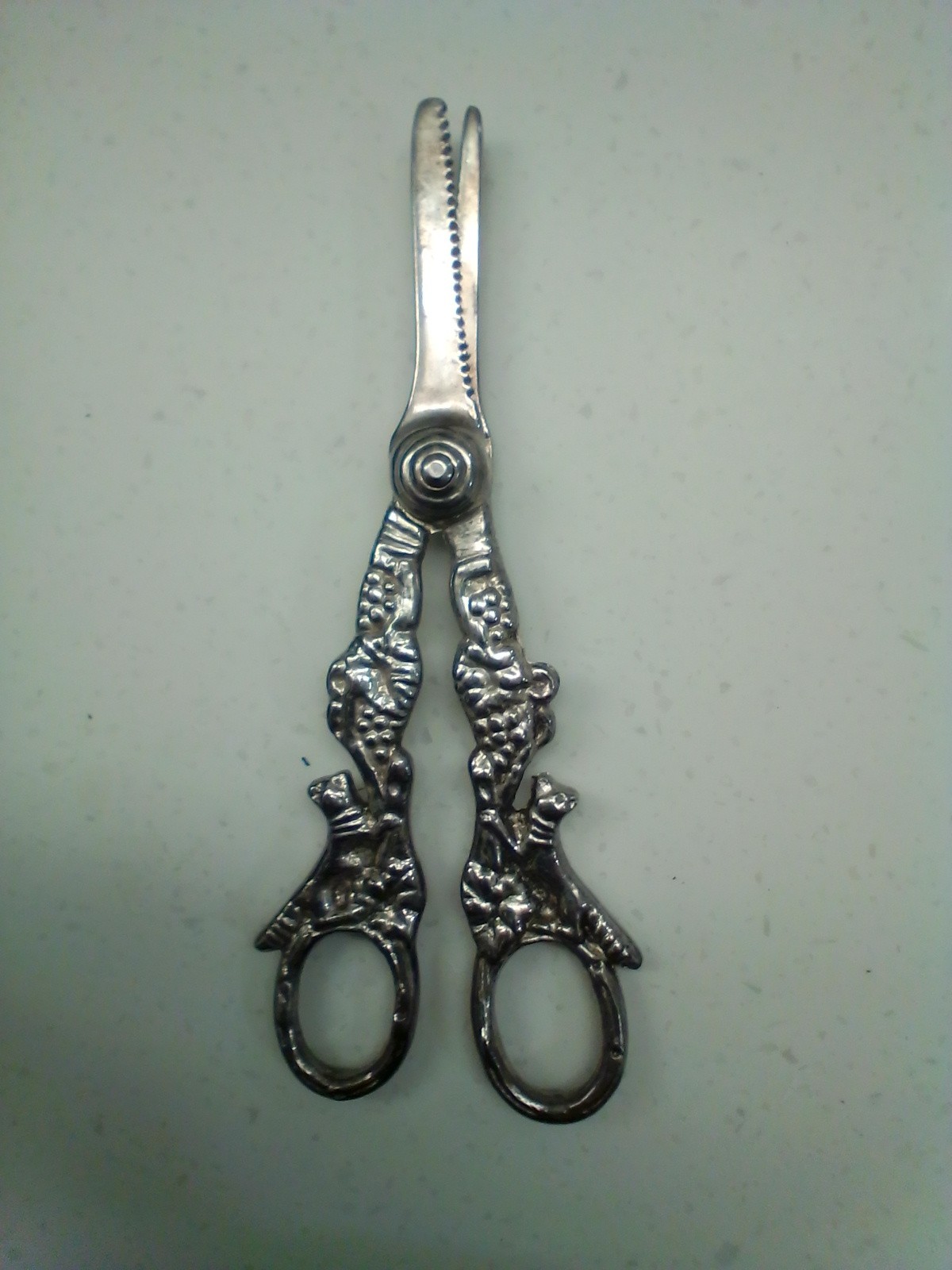 Grape Scissors - Vintage with Animal Design