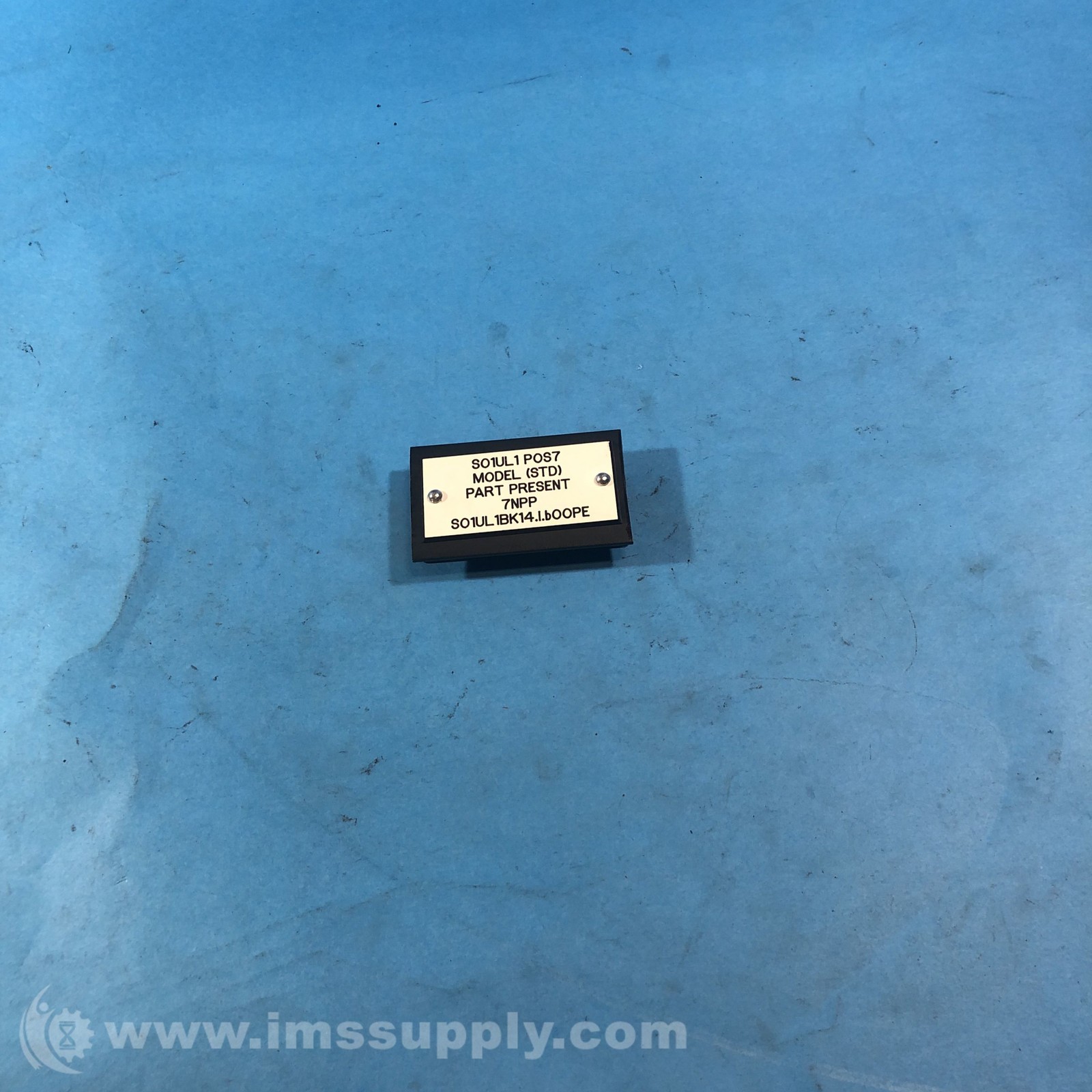 SO1UL1 POS7 7NPP Plastic Legend Plate Bracket FNIP