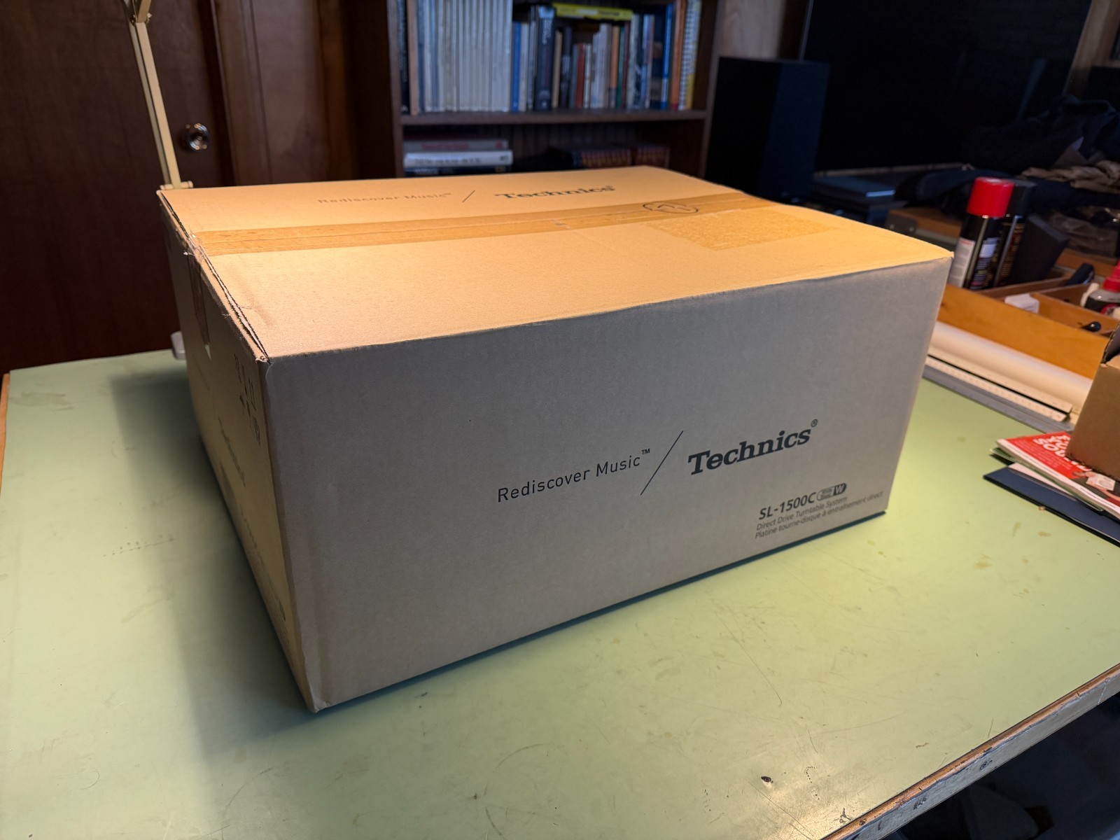 Technics SL-1500C Turntable White, New in Original Packing