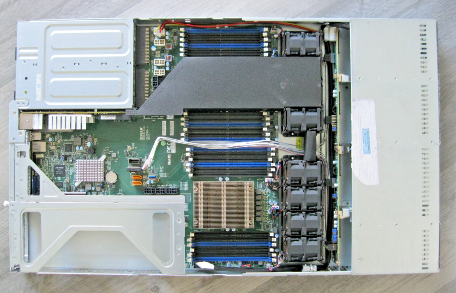 Supermicro CSE-819U X10DRU-i 2 Riser cards 2 PSU