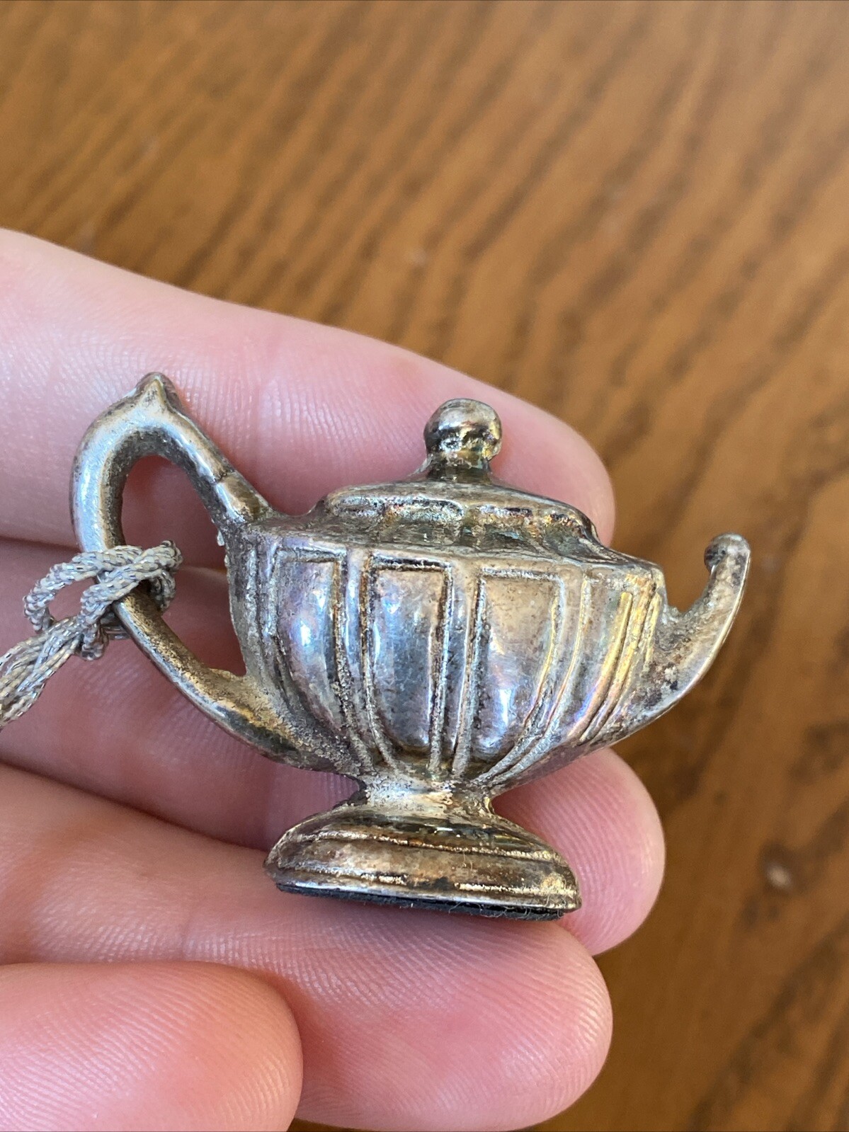 Vtg Dollhouse Miniatures Small Mini Tiny Silver Plate Teapot Ornament Decoration