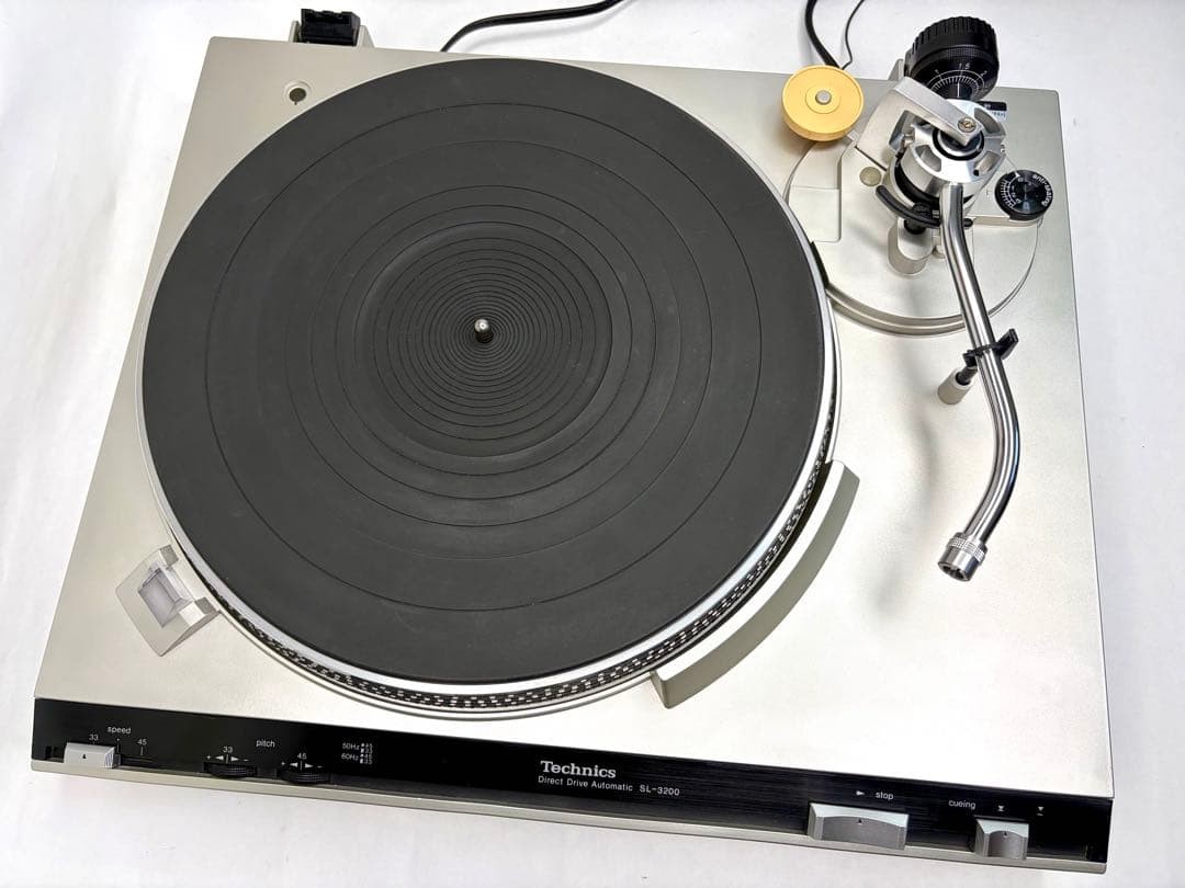 Technics SL-3200 Direct Drive Semi-Auto Turntable Record Player