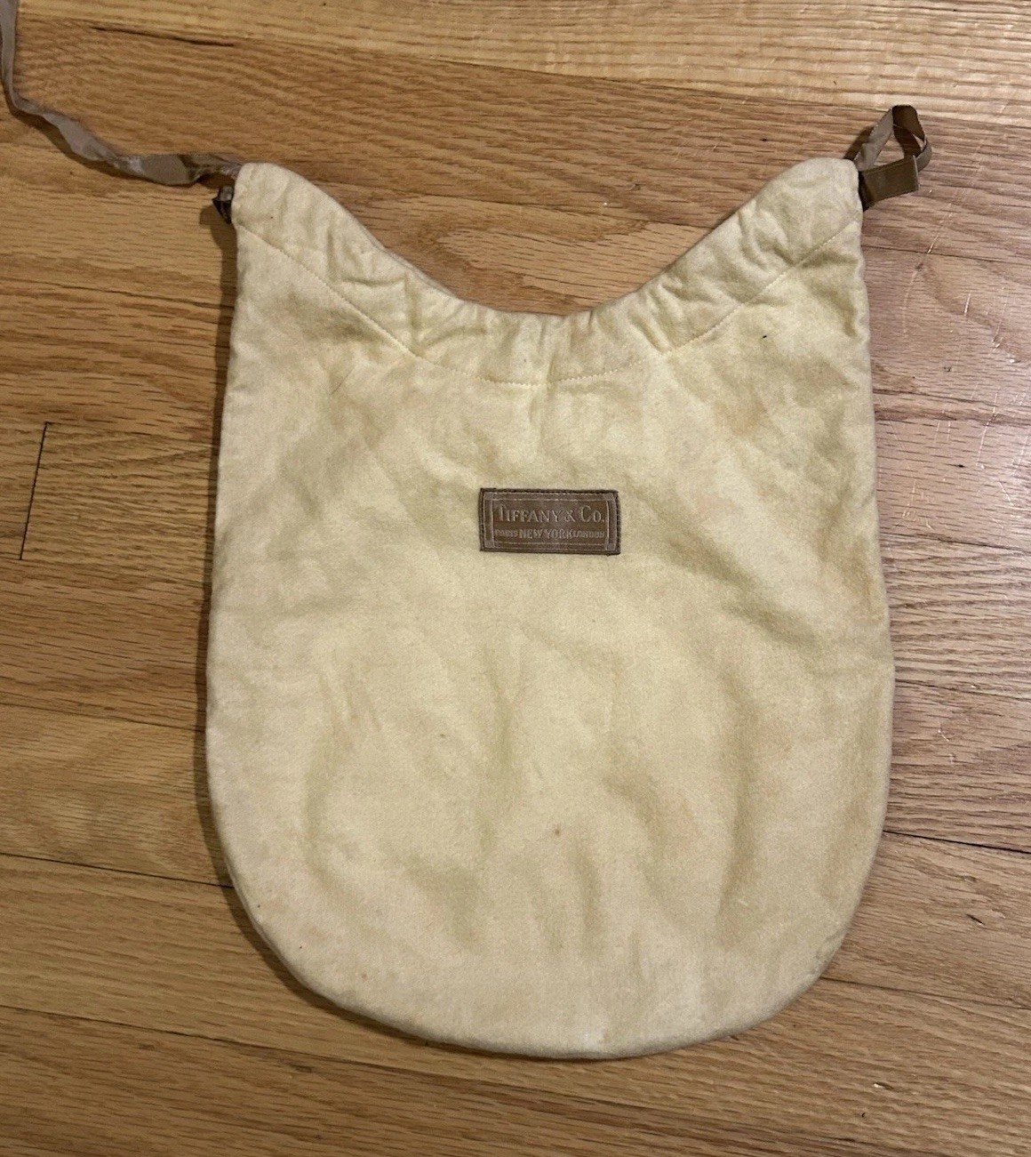 Vintage Tiffany & Co Bag Paris New York London Anti Tarnish Polish U neck rare P