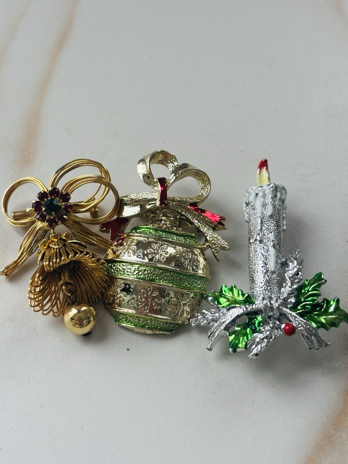 Lot of Signed vintage Gerry’s Christmas Balls & Wreathes Jewelry Brooches Pins