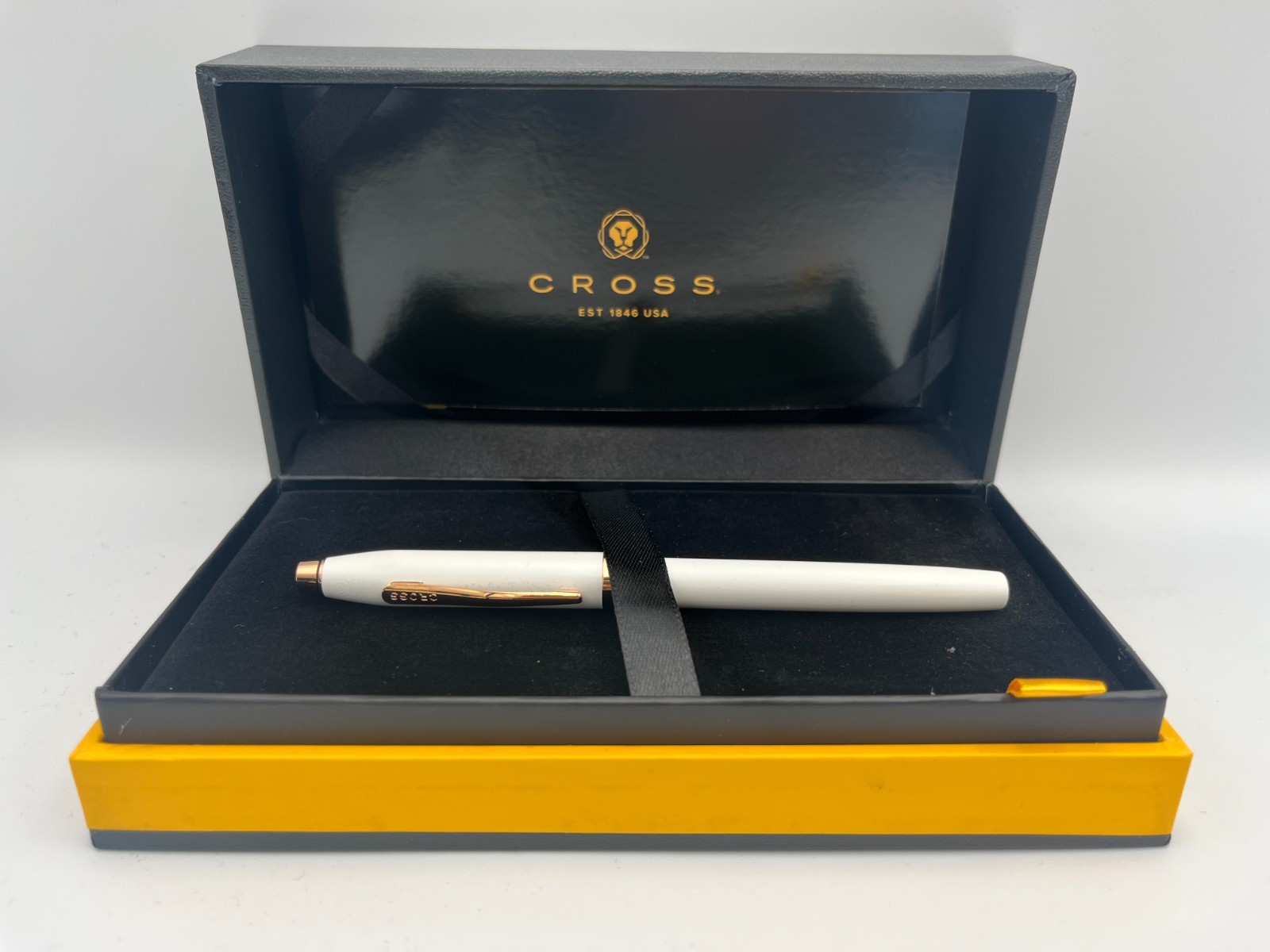 Cross Century II Pearlescent White Rollerball Pen New w Box