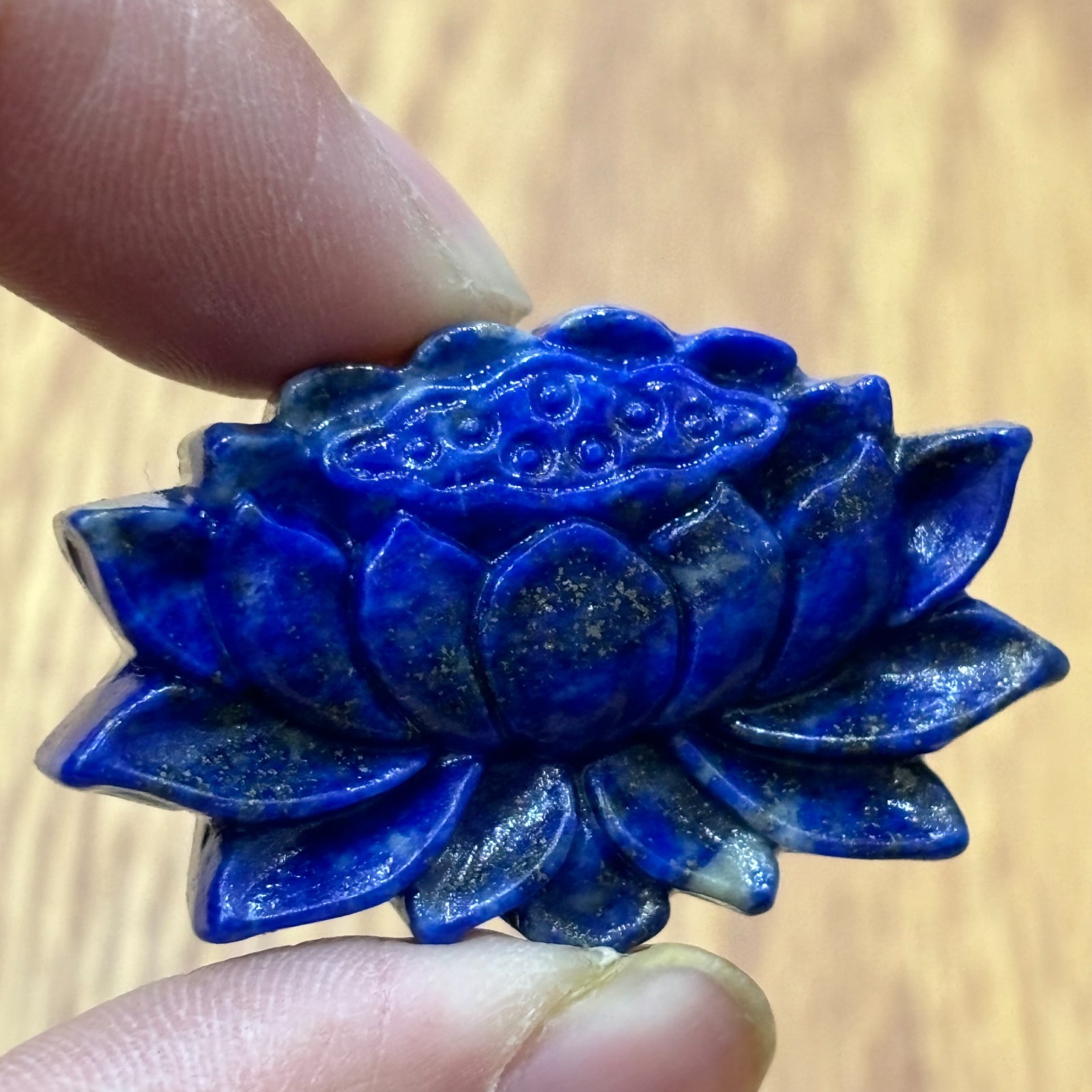 Natural Lapis lazuli Quartz Lotus Hand Carved Crystal Healing 1PC