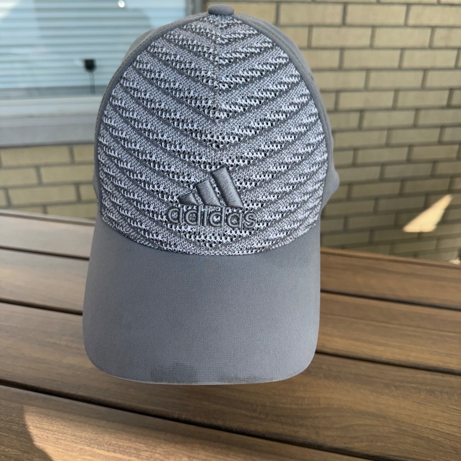 Adidas Climalite S/M Gray w Texture Fabric Front Hat Cap Adidas Logo Letters EUC