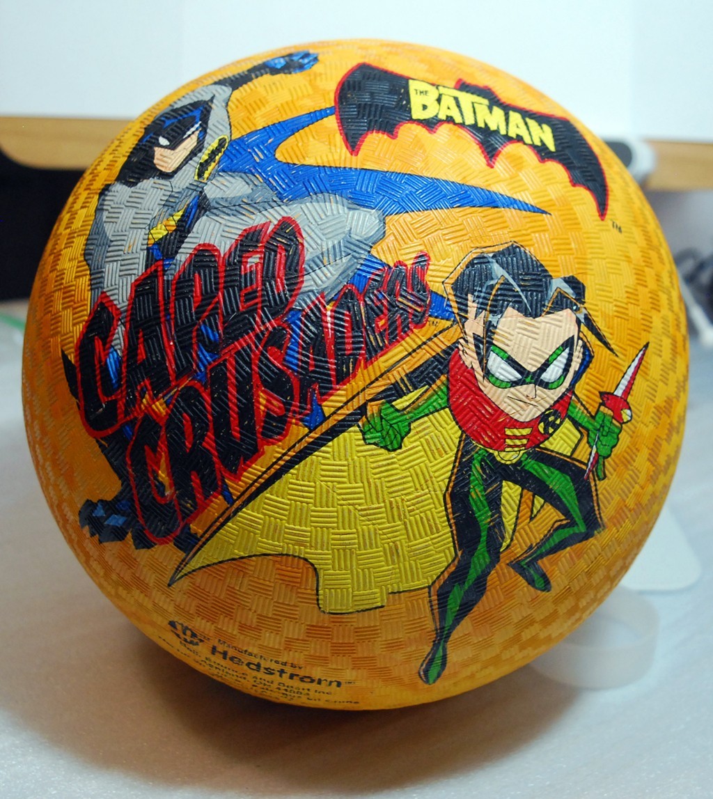 Hedstrom 8” Batman & Robin Latex Kick Ball -Caped Crusader- Very Good Condition