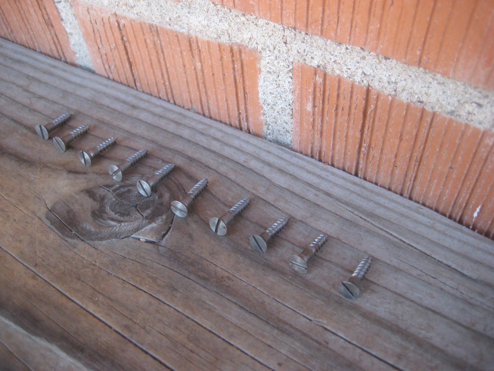 Vintage #8 Gauge x 3/4" Length * Slotted Flat-Head Wood Screw Lot of 10 USA