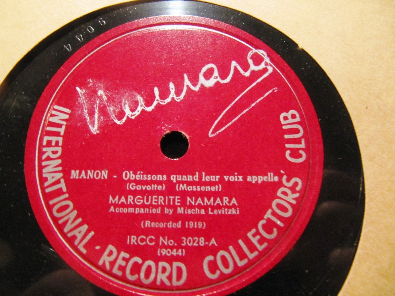 Unissued AUTOGRAPHED 1919 Marguerite NAMARA Mischa Levitzki MANON Oh Fleurs IRCC